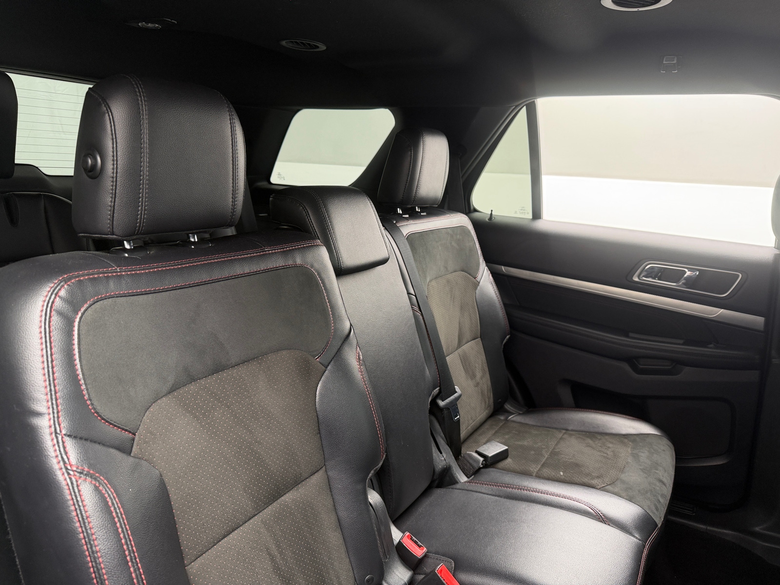 Thumbnail: 2019 Ford Explorer - 6