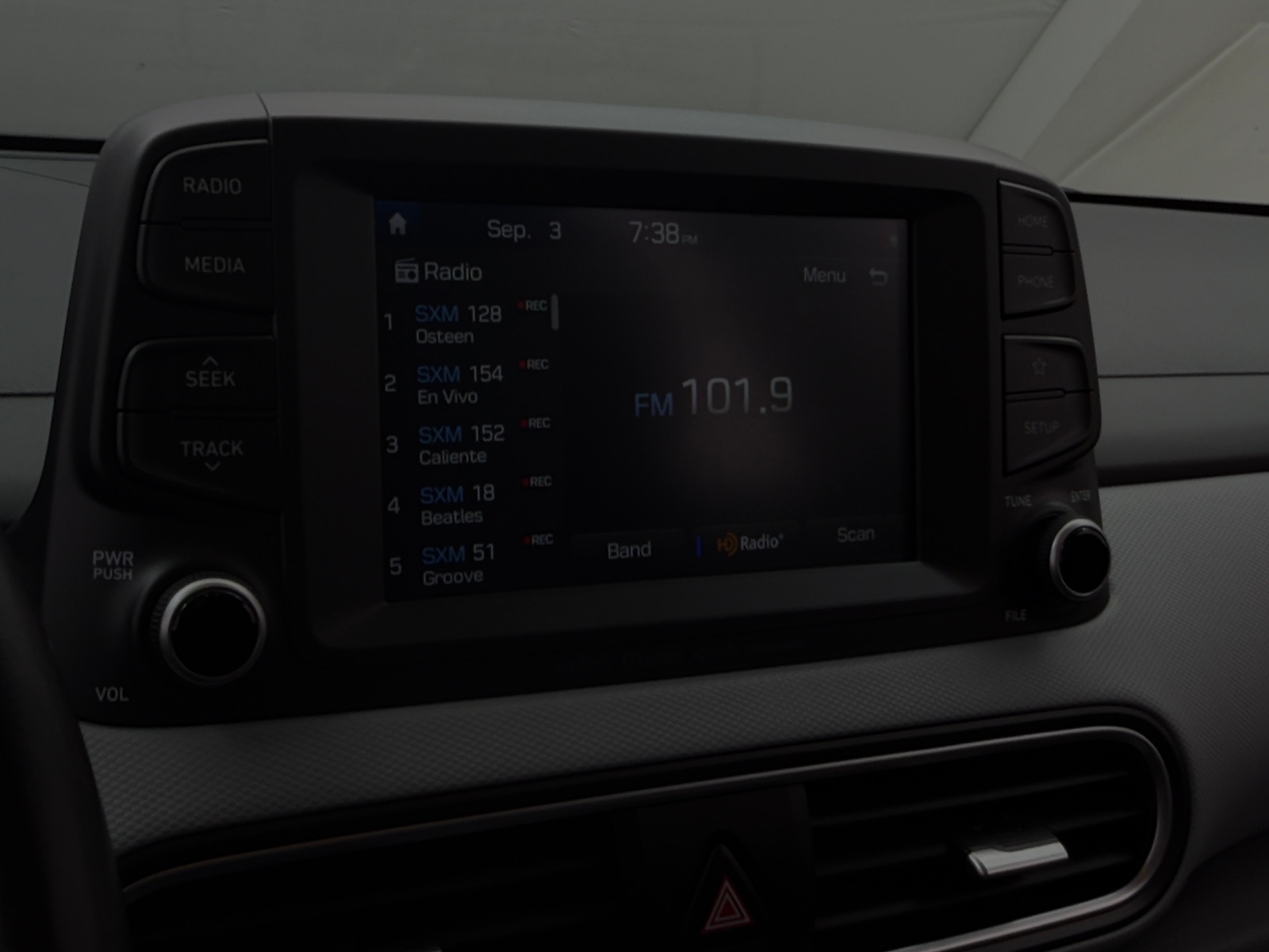 Thumbnail: 2020 Hyundai Kona - 4