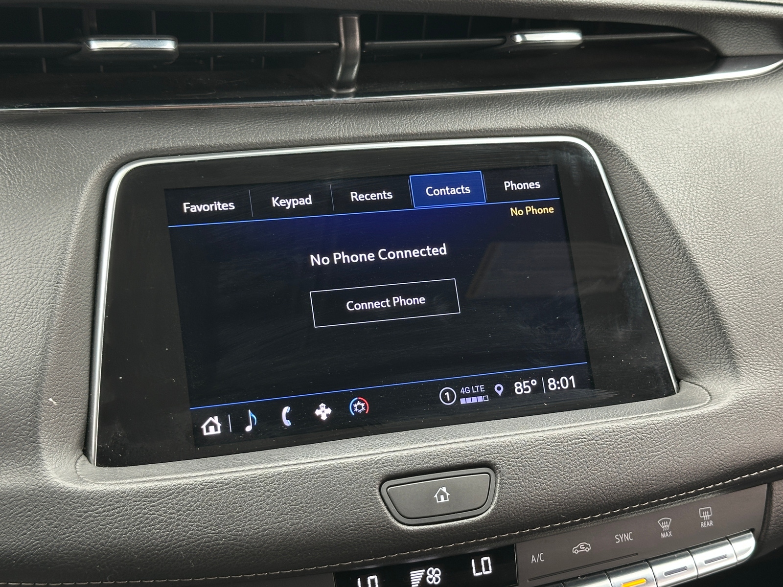 Thumbnail: 2023 Cadillac XT4 - 3