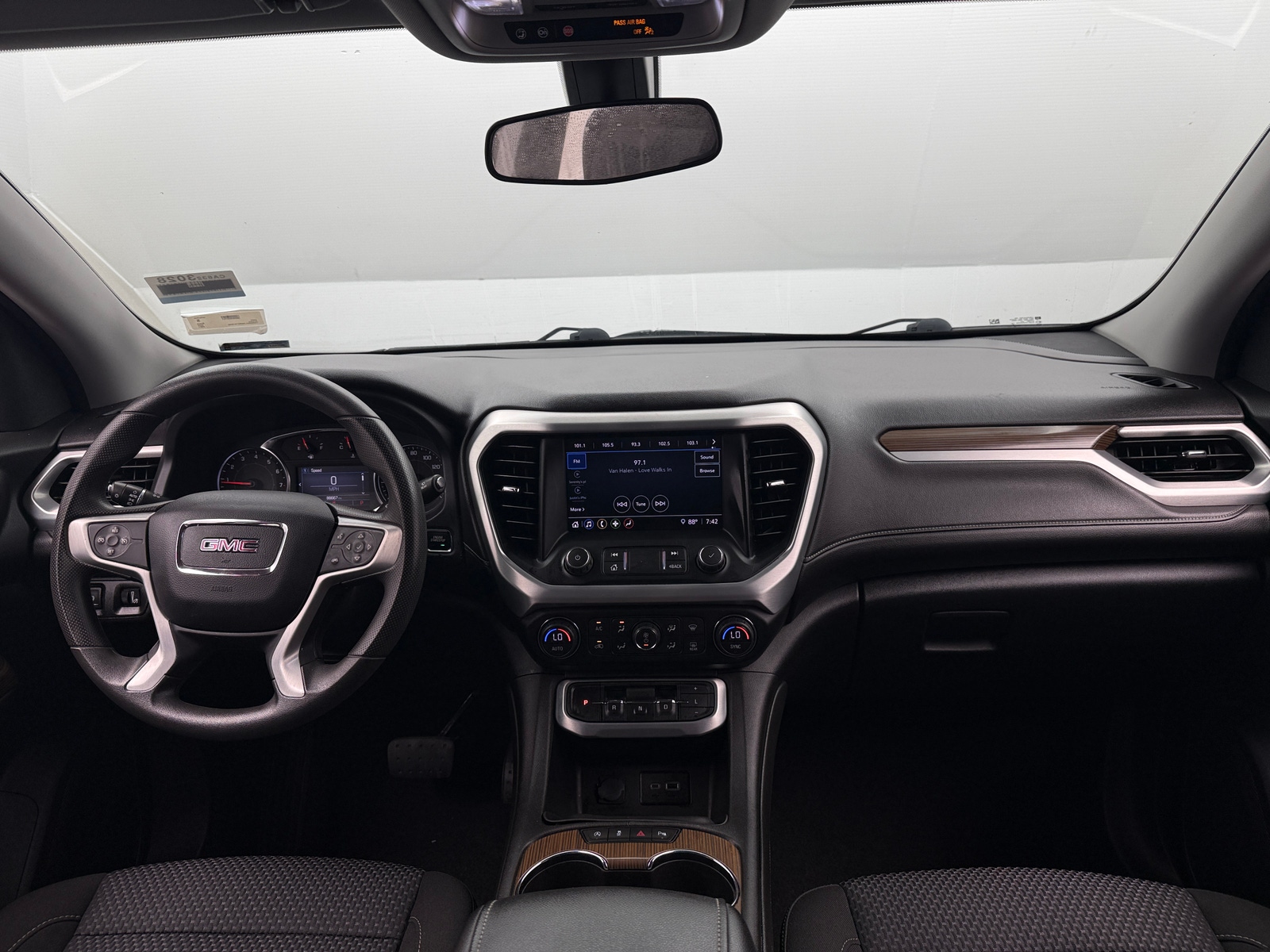 Thumbnail: 2021 GMC Acadia - 3