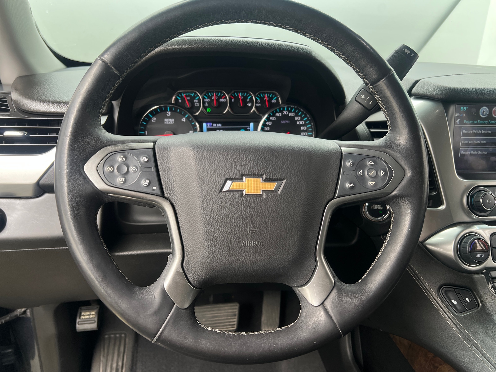 Thumbnail: 2019 Chevrolet Tahoe - 4