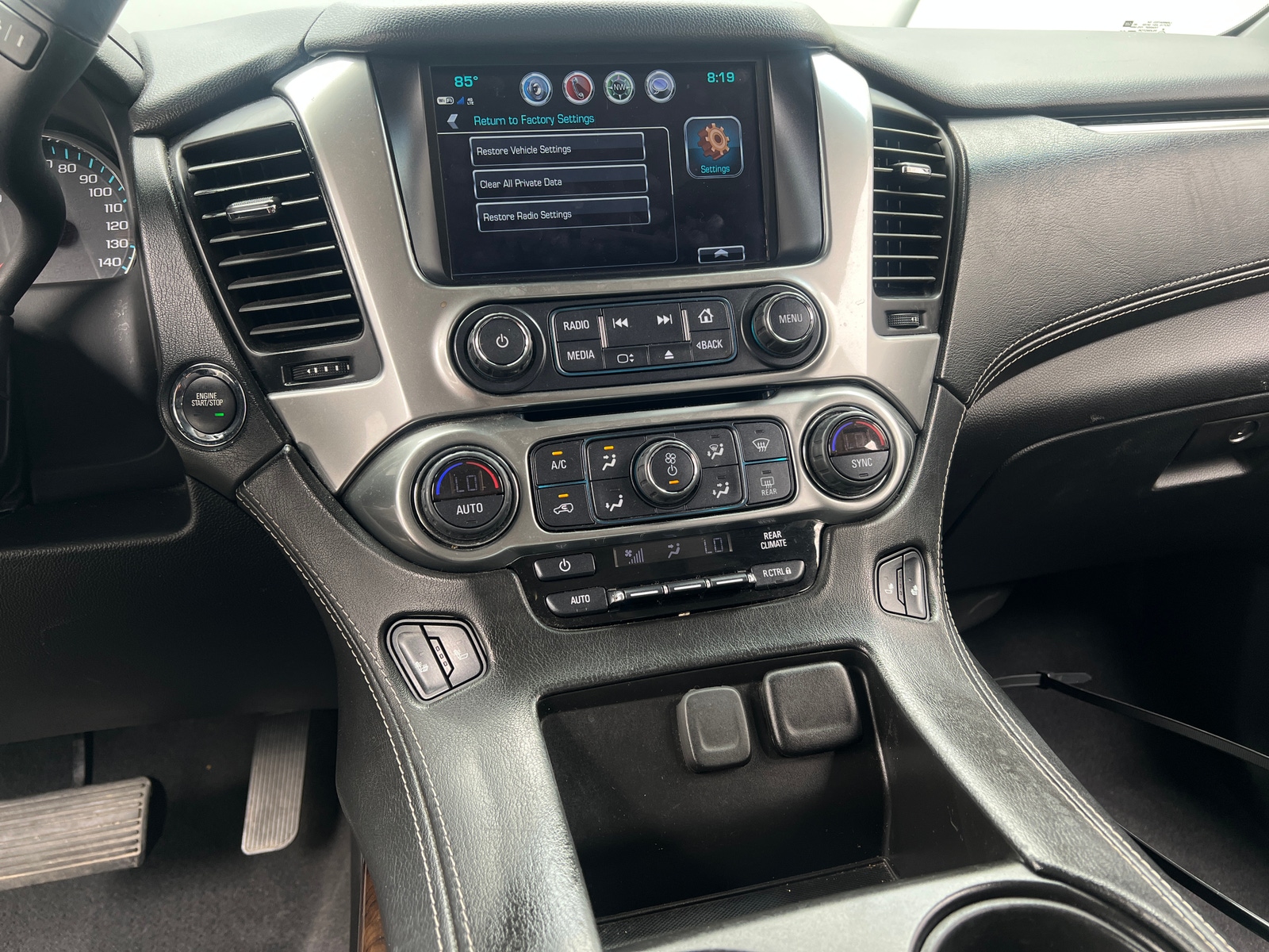 Thumbnail: 2019 Chevrolet Tahoe - 3