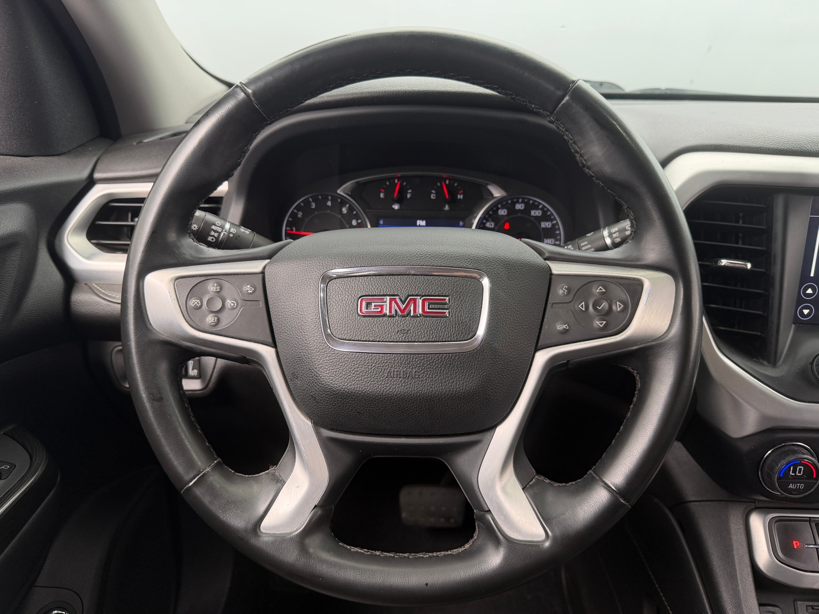 Thumbnail: 2023 GMC Acadia - 4