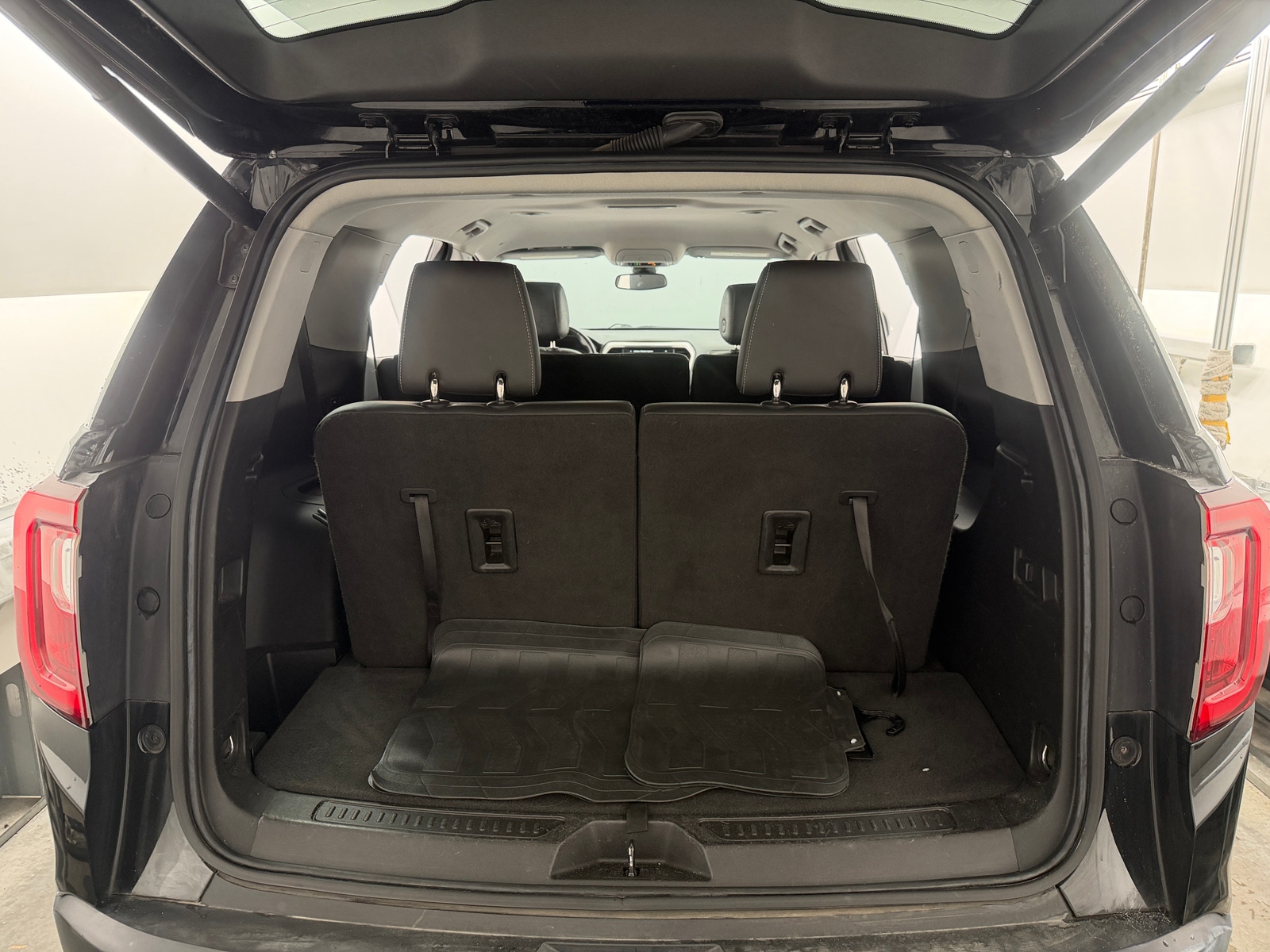 Thumbnail: 2023 GMC Acadia - 6