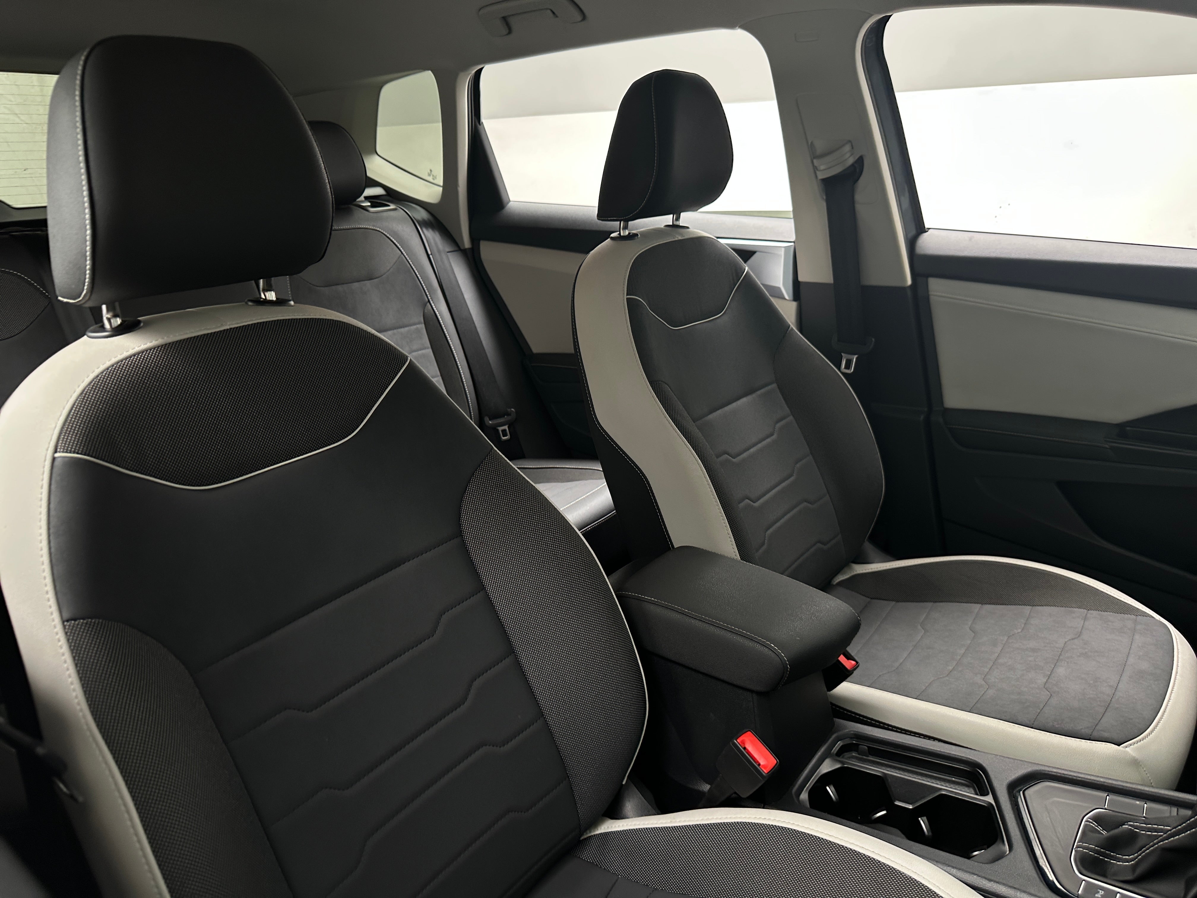 2025 Volkswagen Taos