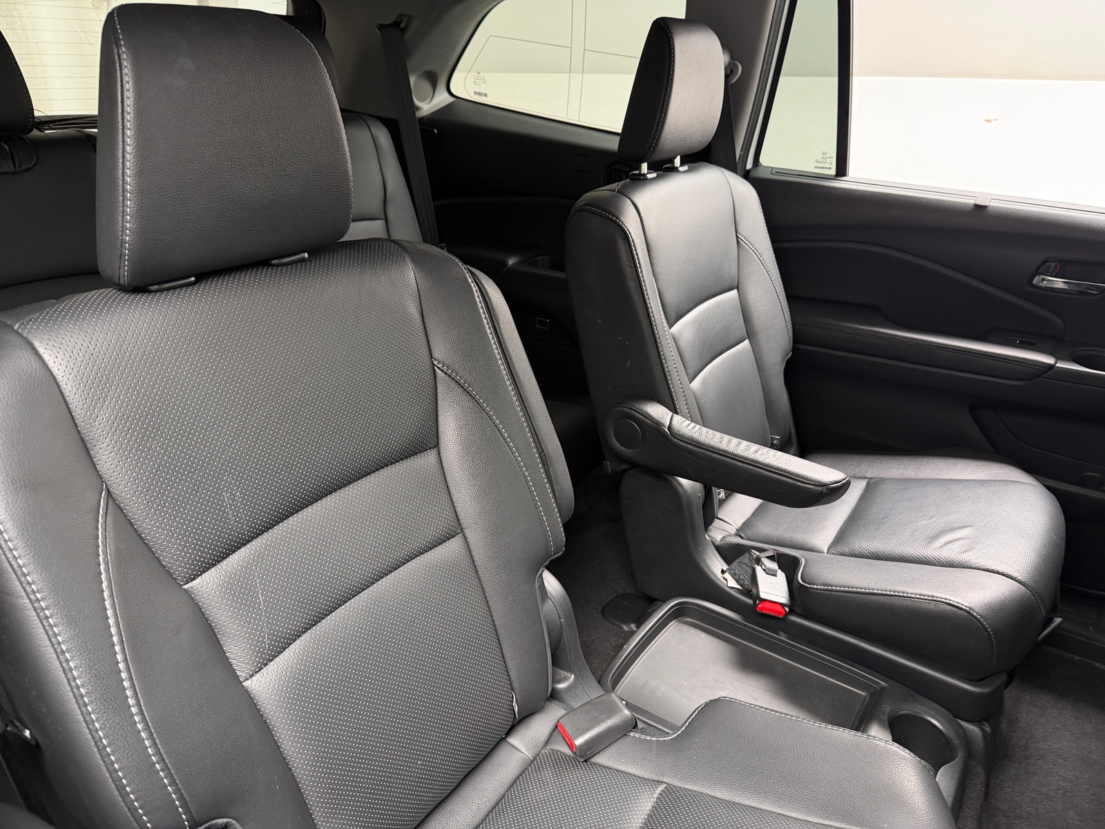 Thumbnail: 2017 Honda Pilot - 6