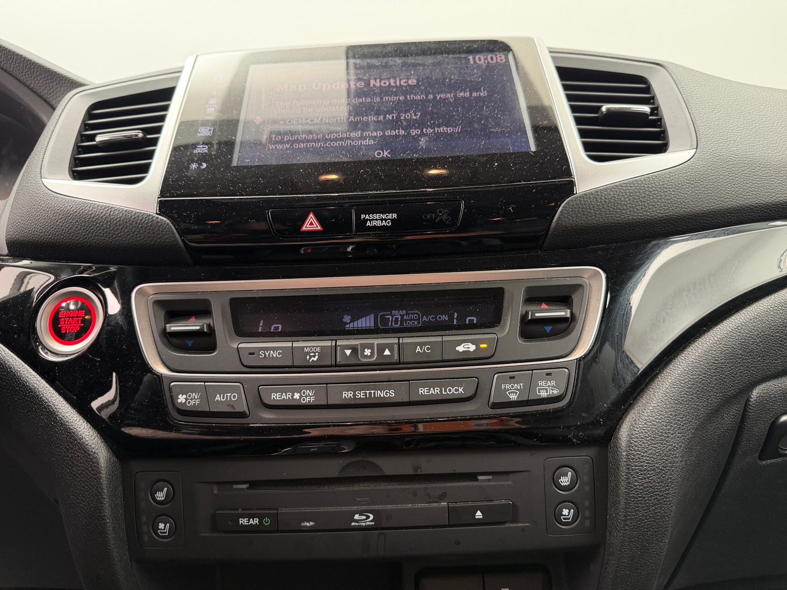 Thumbnail: 2017 Honda Pilot - 4