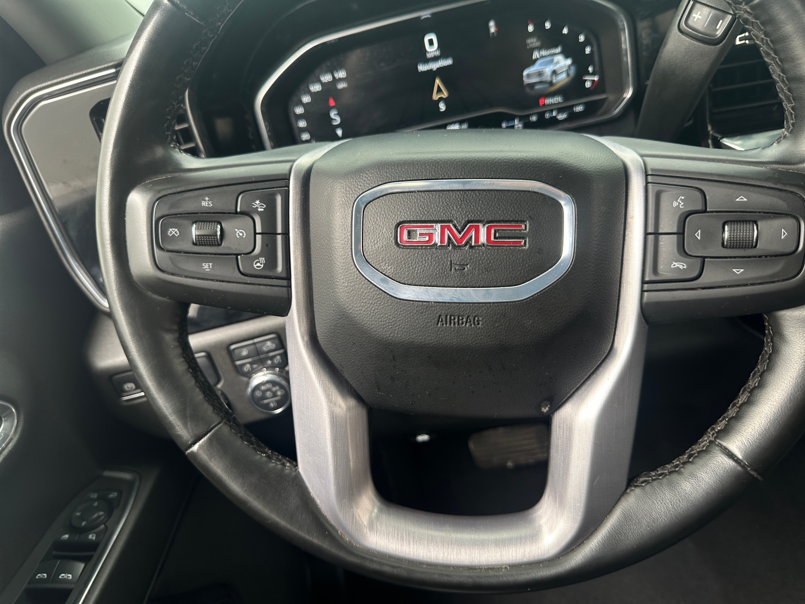 Thumbnail: 2024 GMC Sierra 1500 - 4
