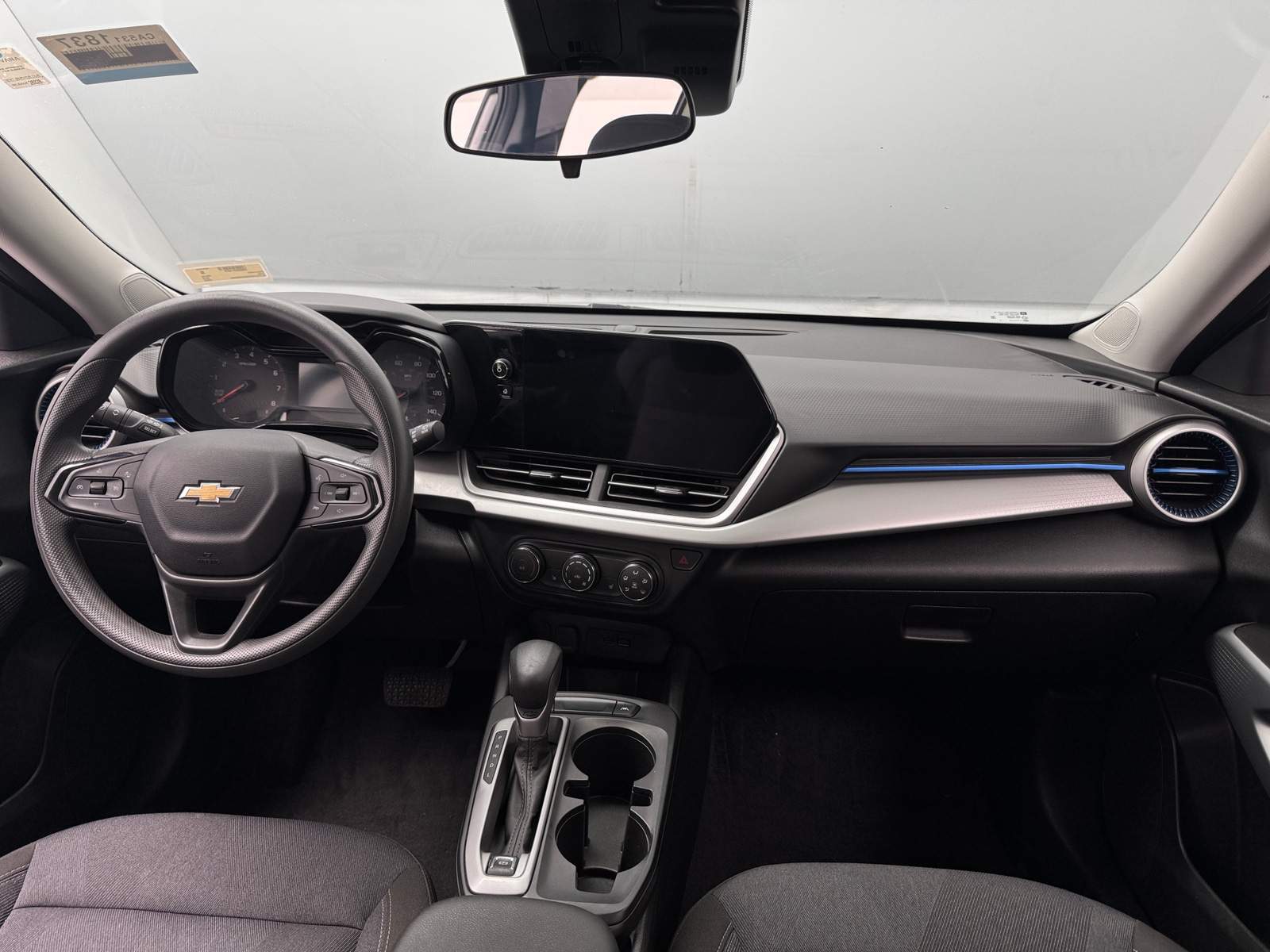 Thumbnail: 2025 Chevrolet Trax - 3