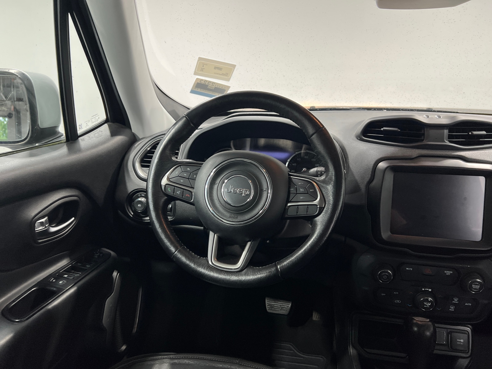 Thumbnail: 2018 Jeep Renegade - 4