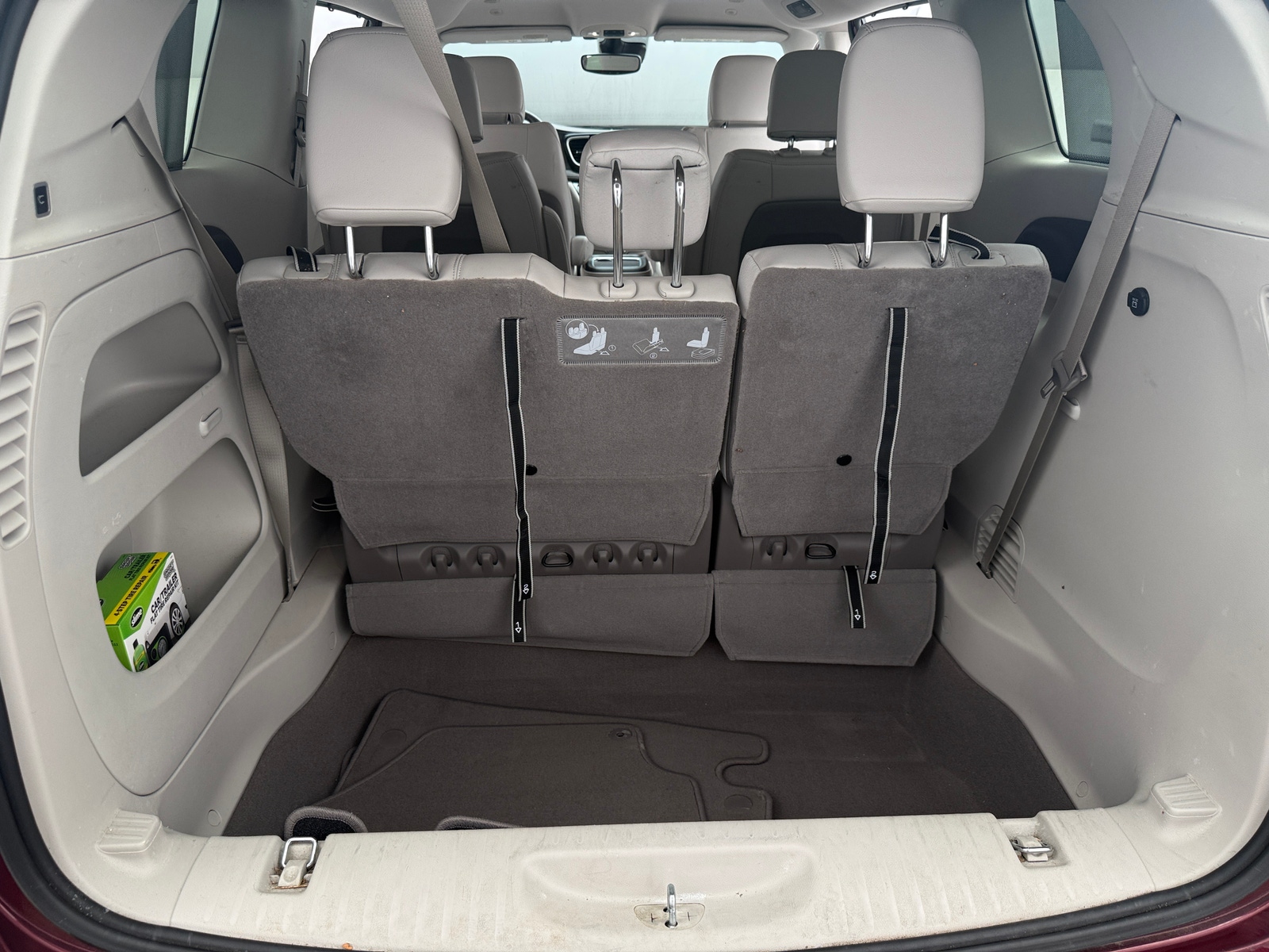 Thumbnail: 2021 Chrysler Pacifica - 6