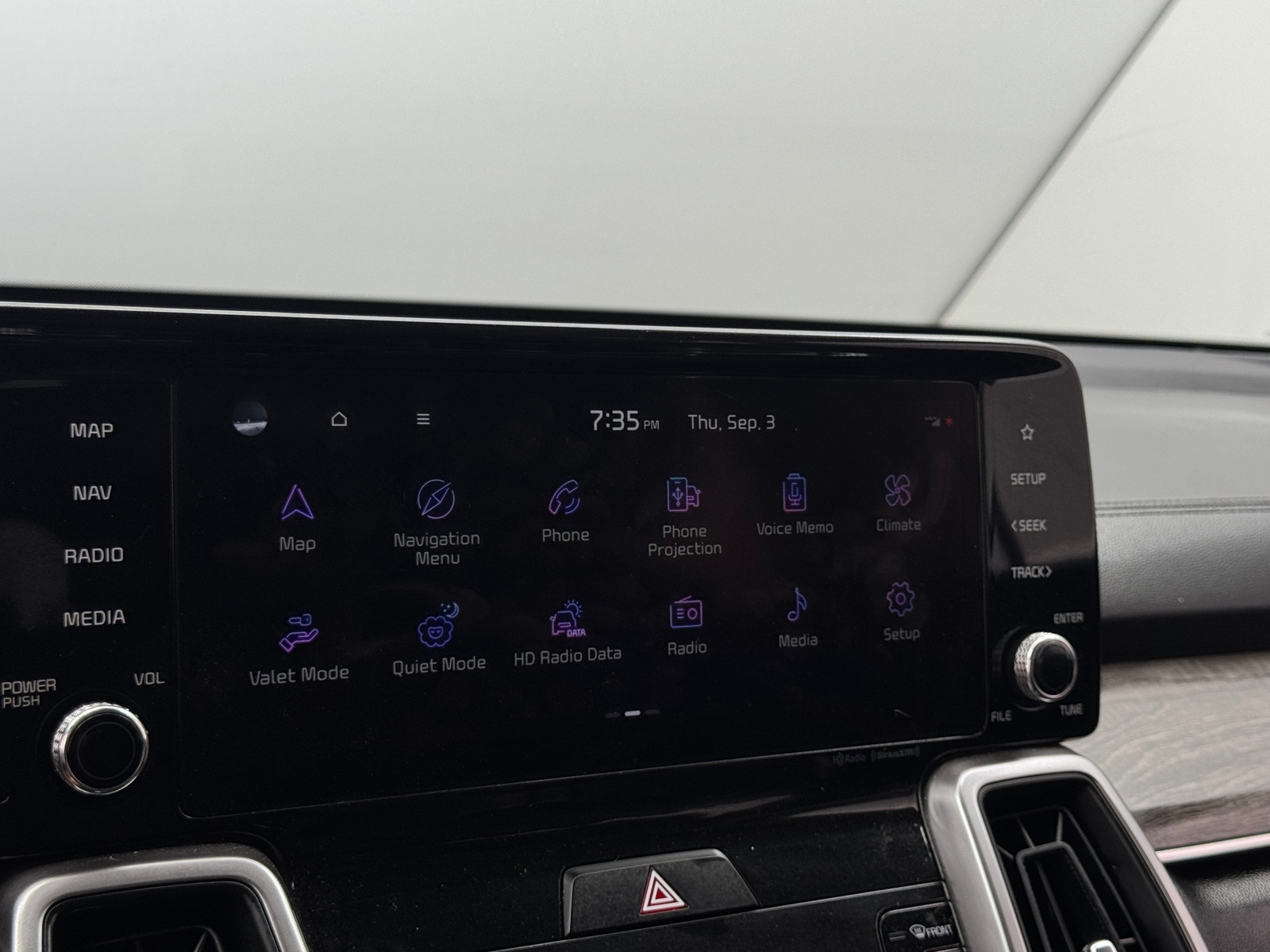Thumbnail: 2023 Kia Sorento - 3