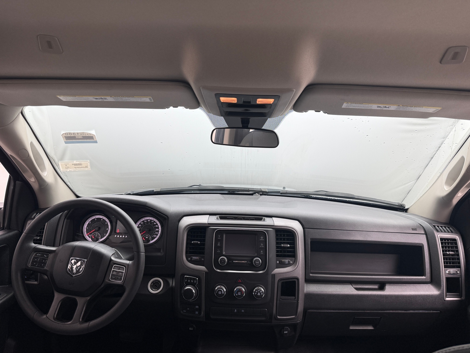Thumbnail: 2022 RAM 1500 Classic - 3