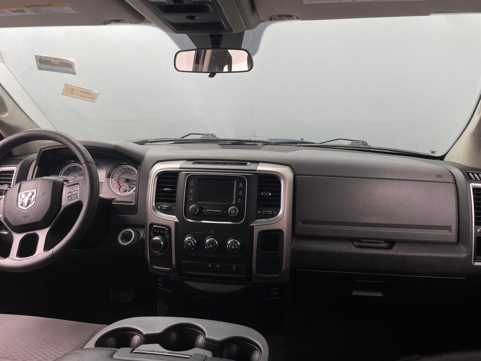 Thumbnail: 2019 RAM 1500 Classic - 3