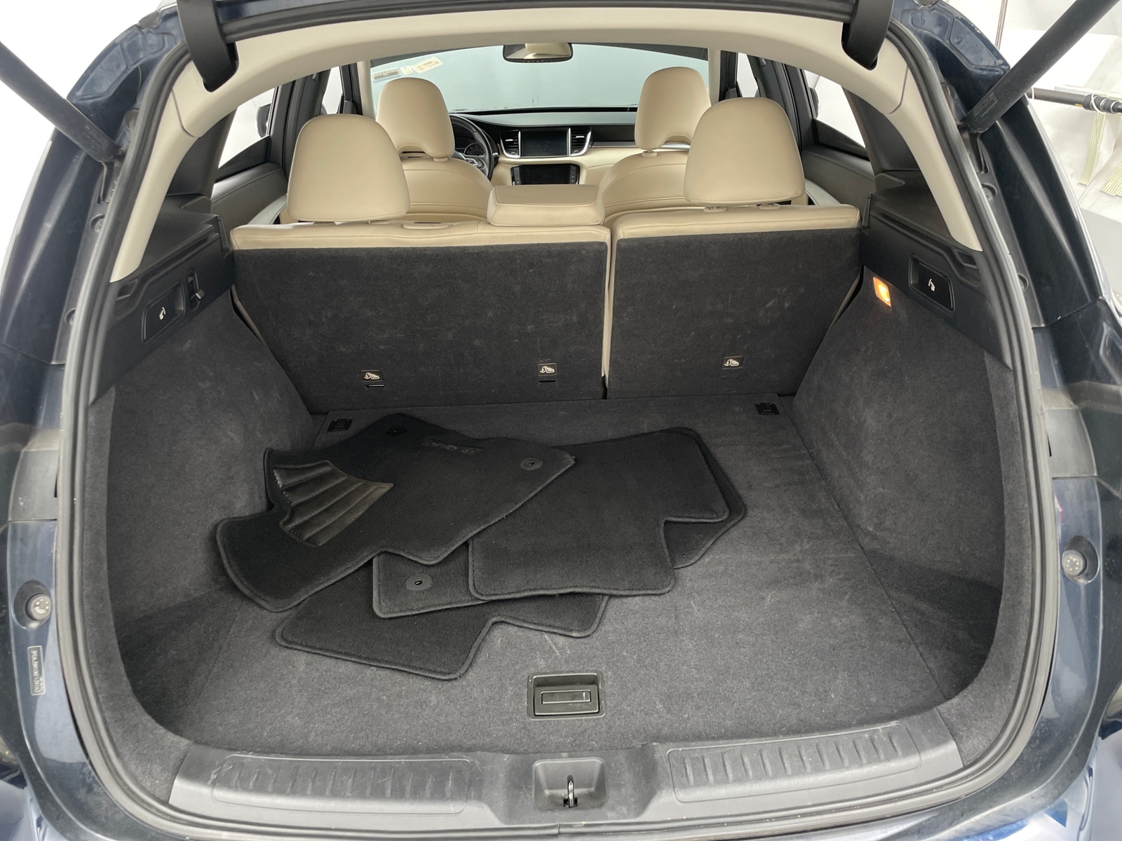 Thumbnail: 2019 INFINITI QX50 - 6