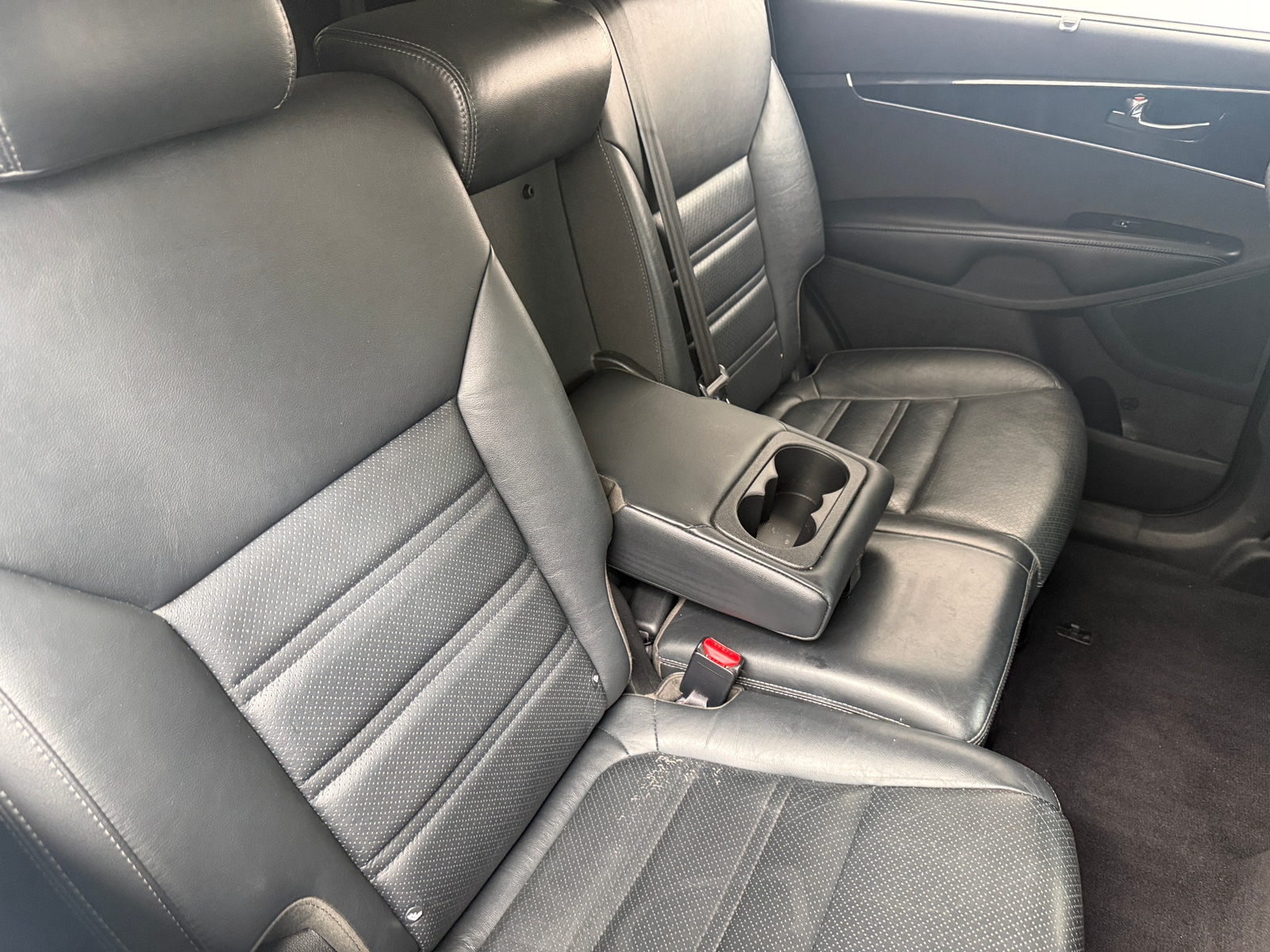 Thumbnail: 2017 Kia Sorento - 5