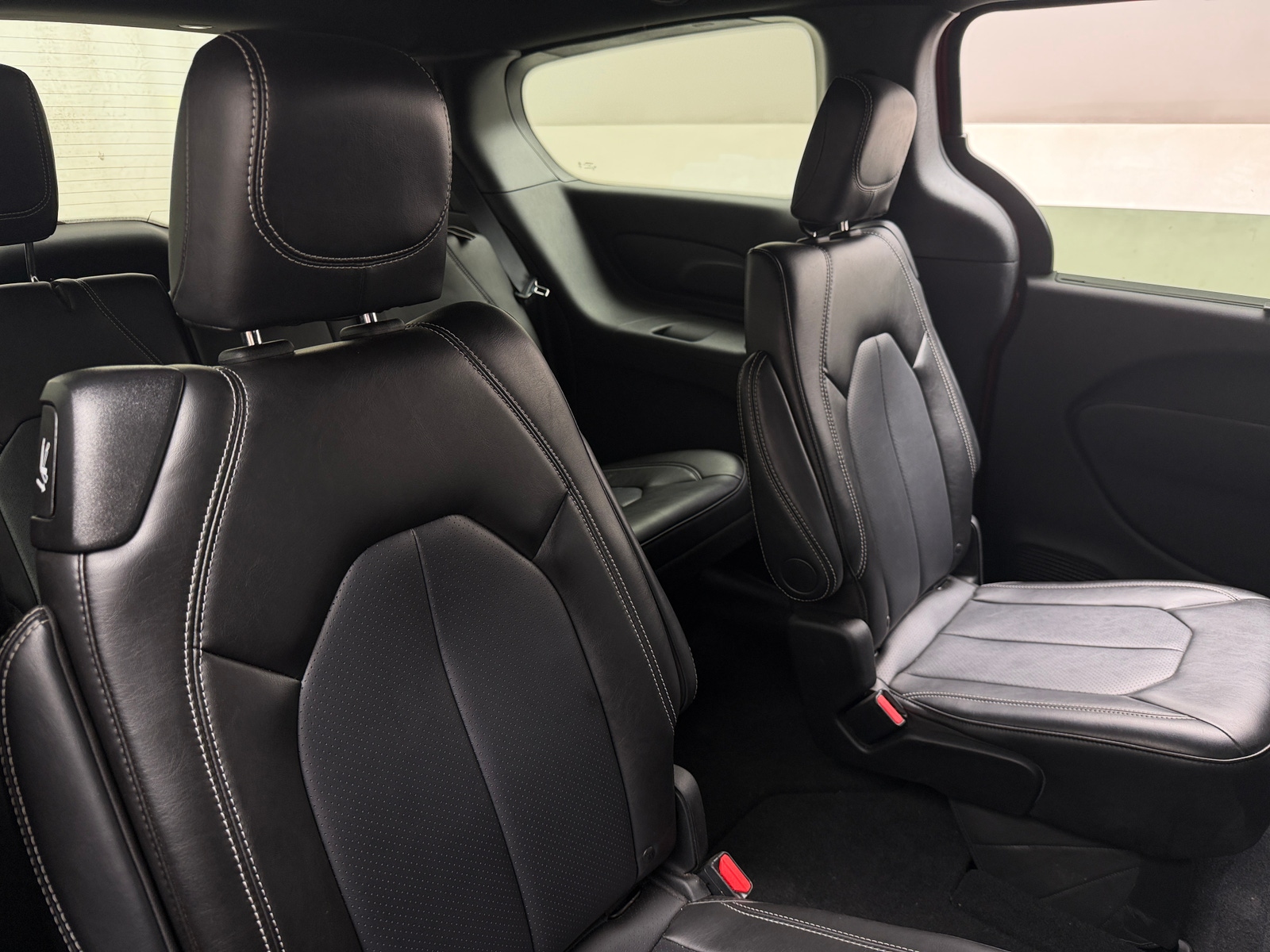 Thumbnail: 2026 Chrysler Pacifica - 5