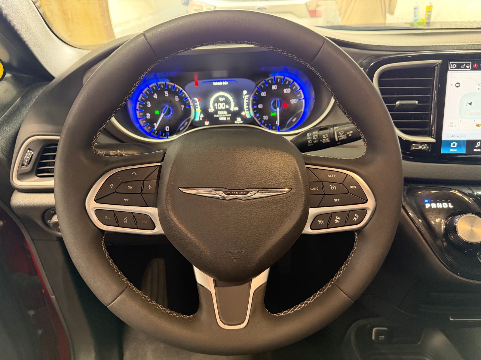 Thumbnail: 2026 Chrysler Pacifica - 4