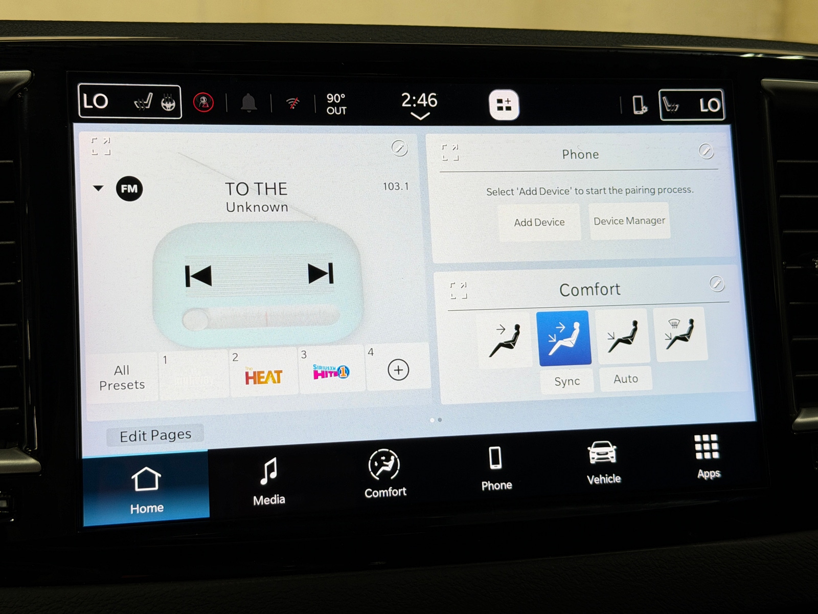 Thumbnail: 2026 Chrysler Pacifica - 3