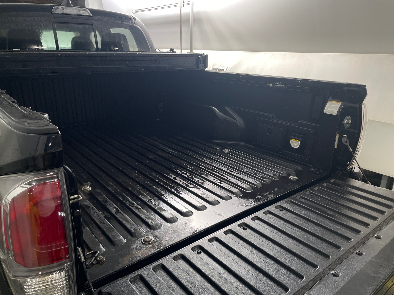 Thumbnail: 2021 Toyota Tacoma - 6