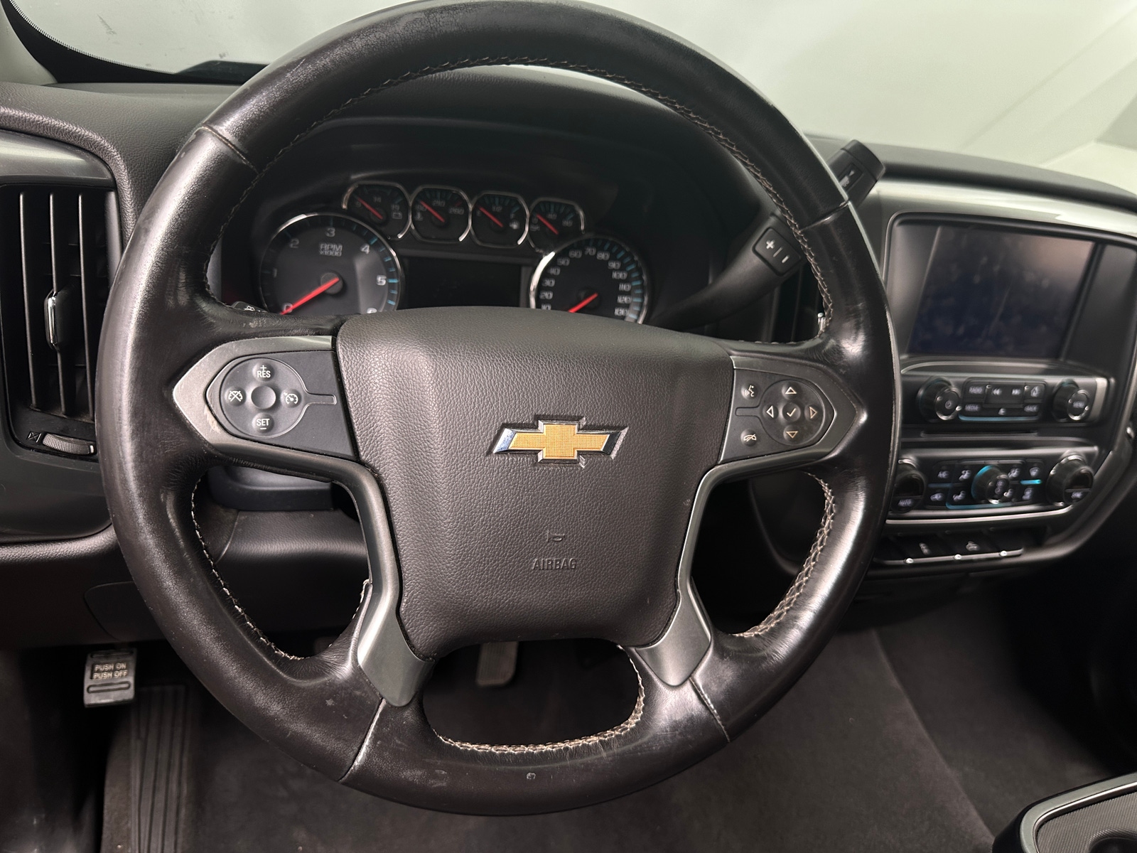 Thumbnail: 2019 Chevrolet Silverado 1500 - 5