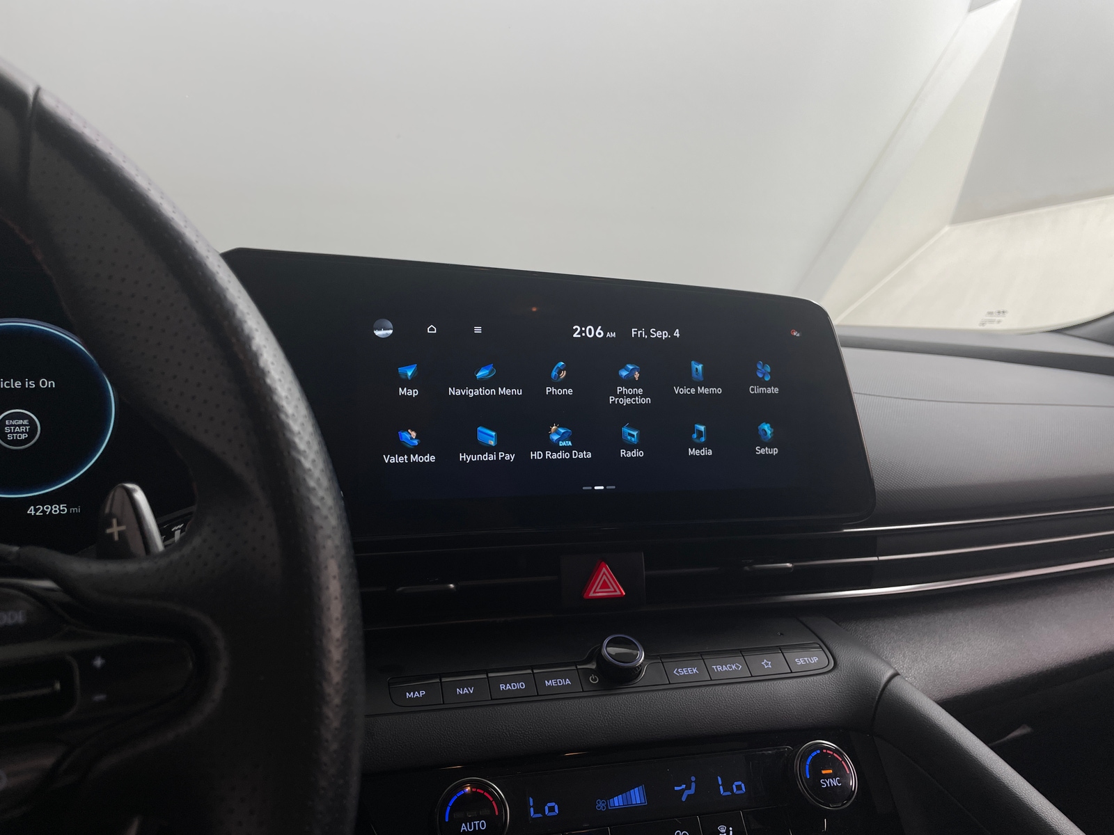 Thumbnail: 2023 Hyundai Elantra - 4