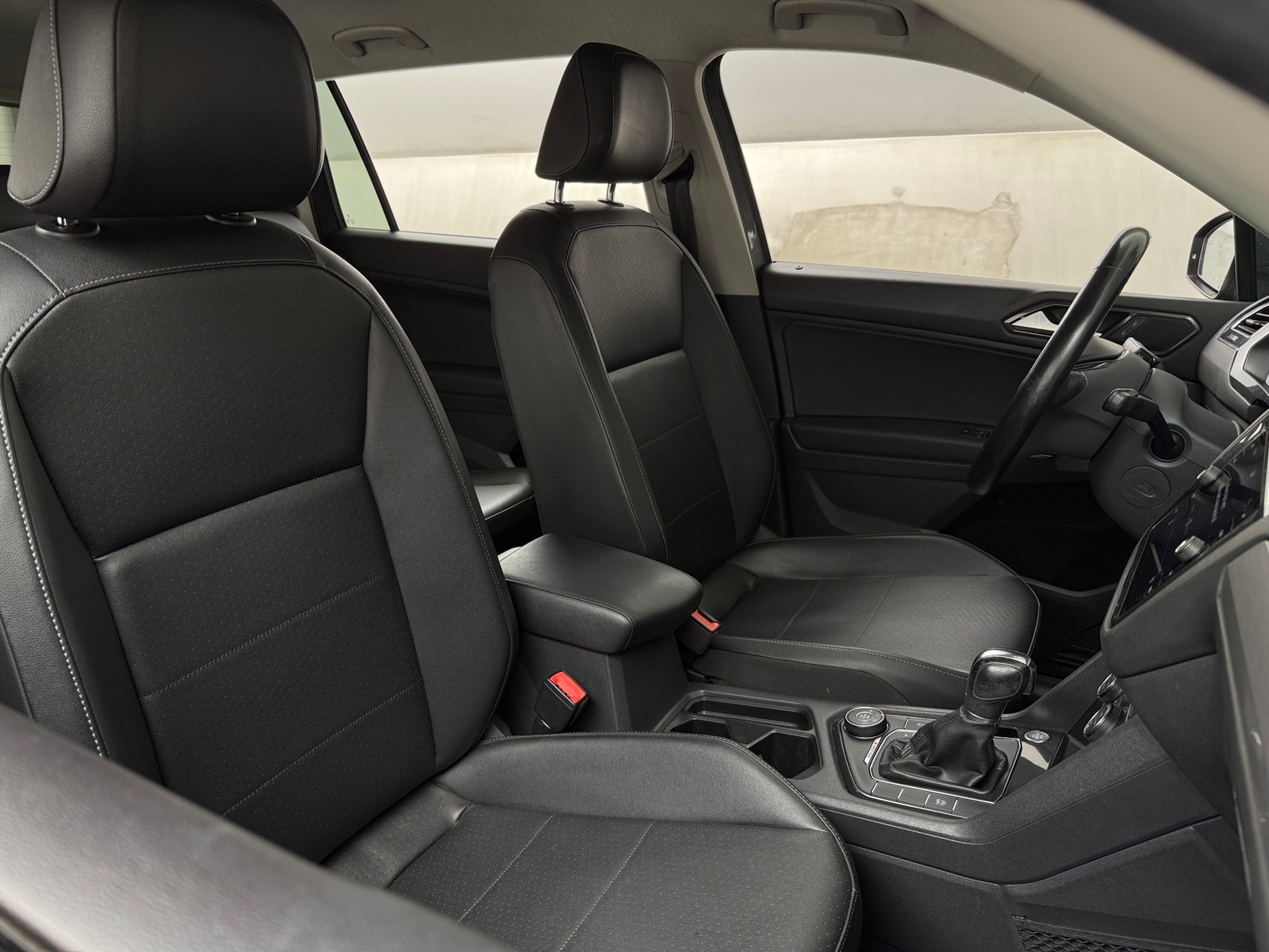 Thumbnail: 2018 Volkswagen Tiguan - 2