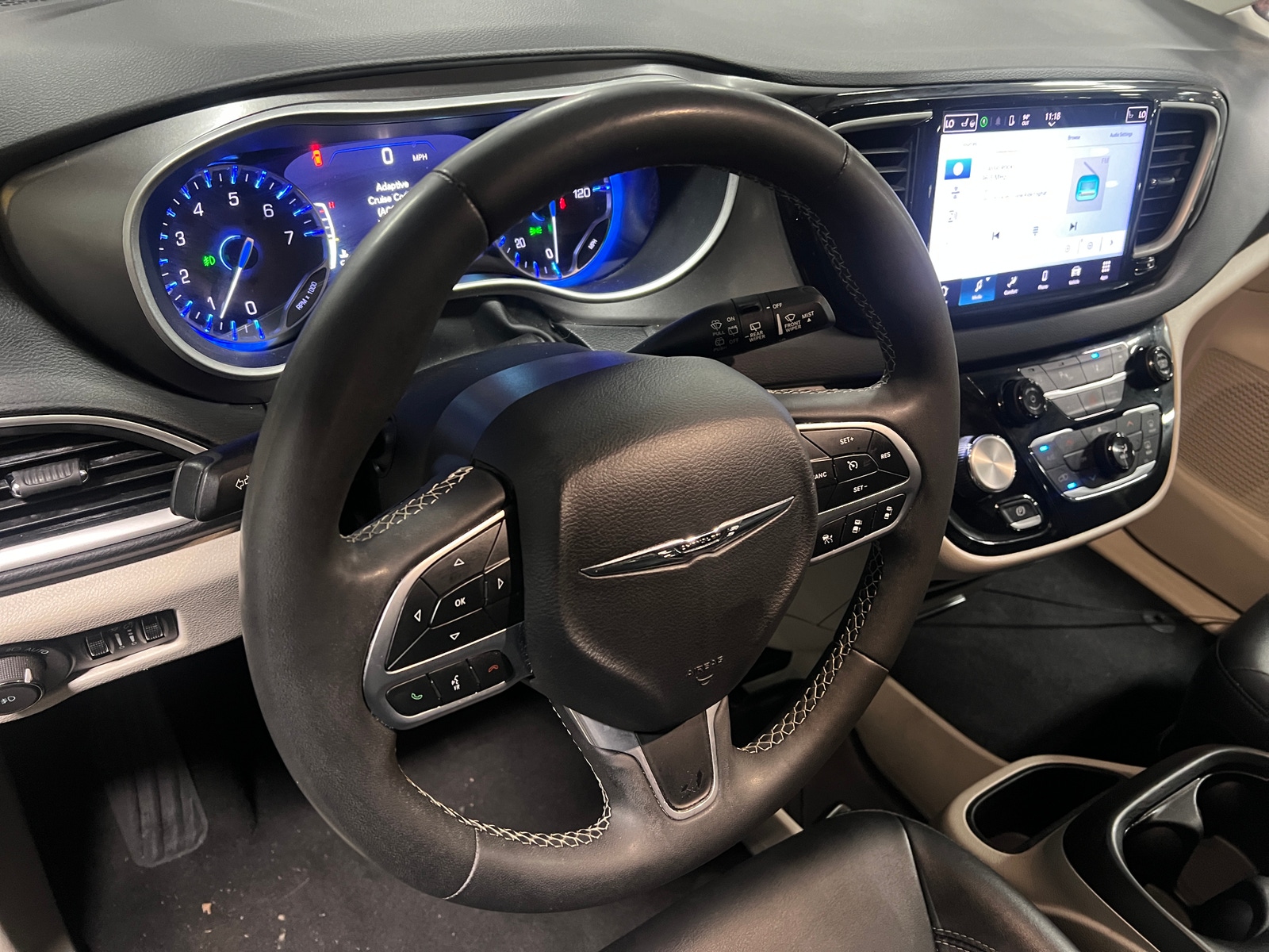 Thumbnail: 2024 Chrysler Pacifica - 4