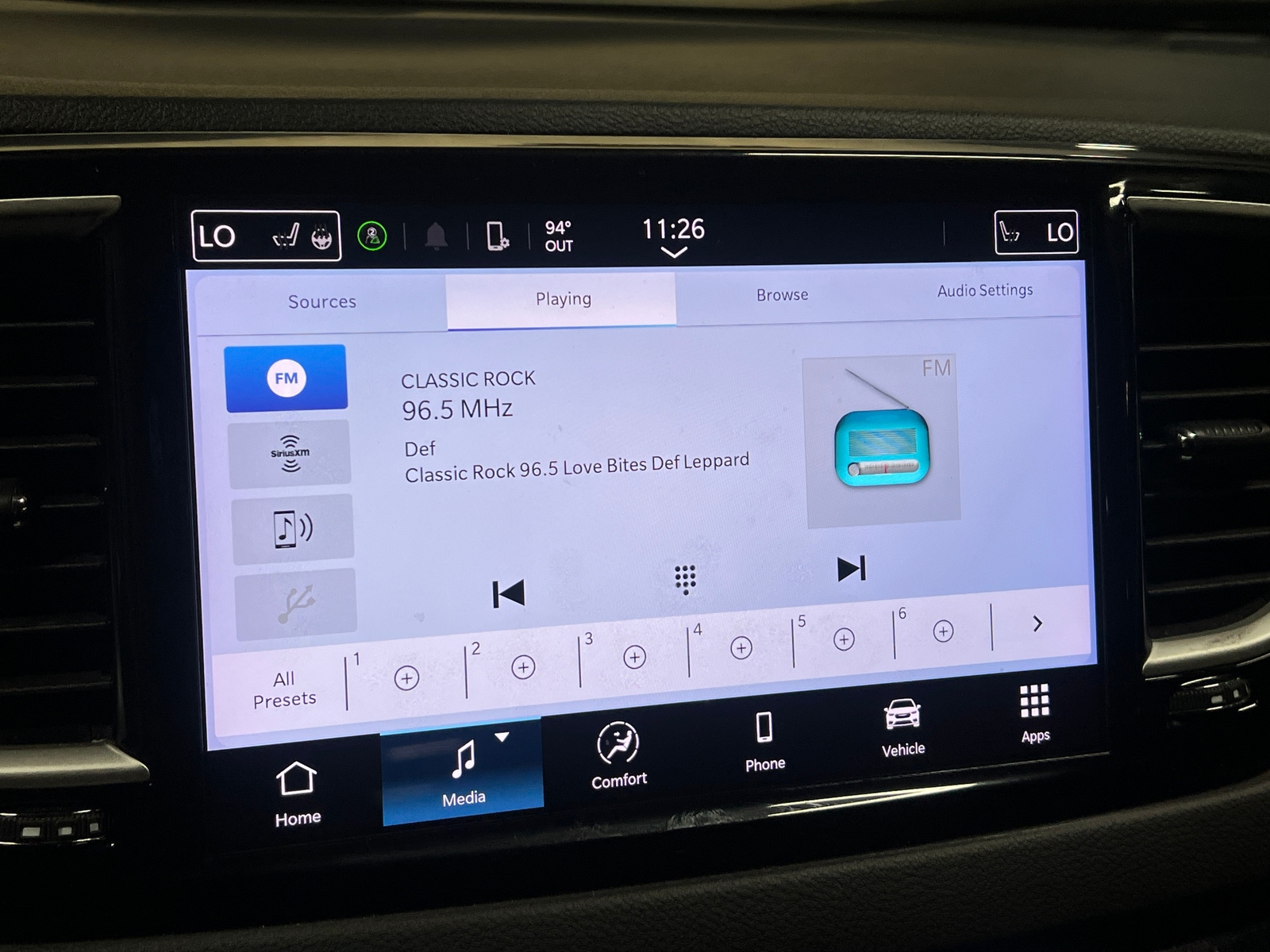 Thumbnail: 2024 Chrysler Pacifica - 3
