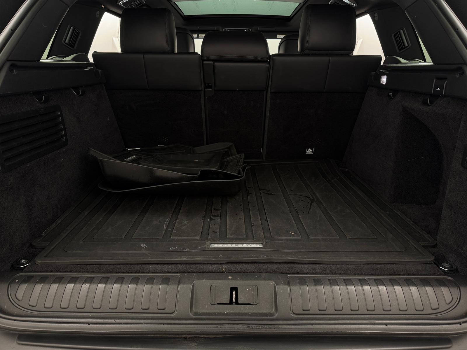 Thumbnail: 2021 Land Rover Range Rover Sport - 7