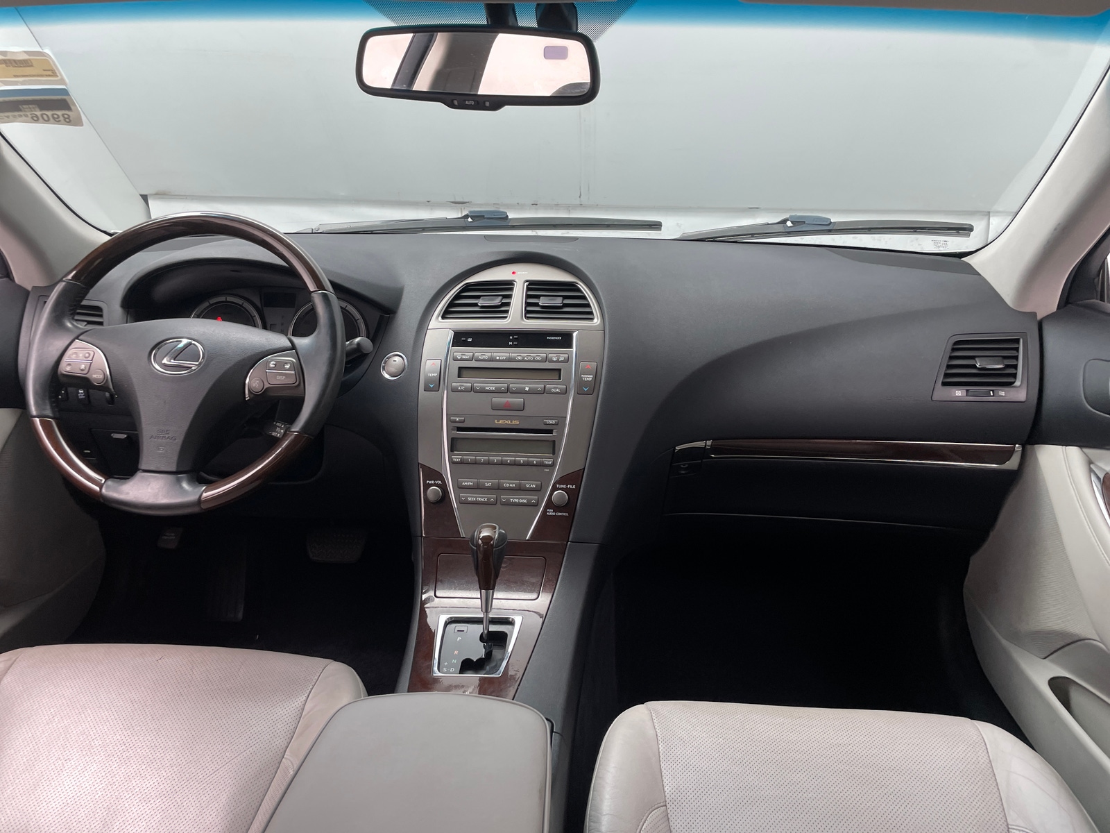 Thumbnail: 2012 Lexus ES - 3