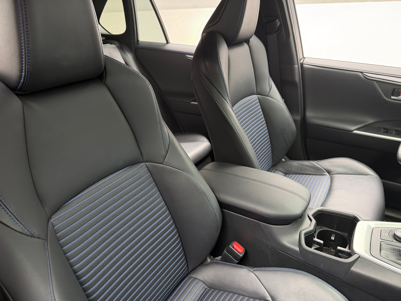 Thumbnail: 2023 Toyota RAV4 - 2