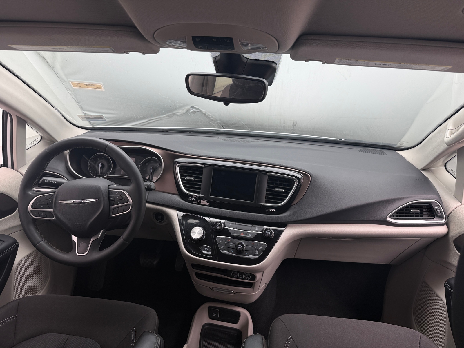 Thumbnail: 2024 Chrysler Voyager - 3