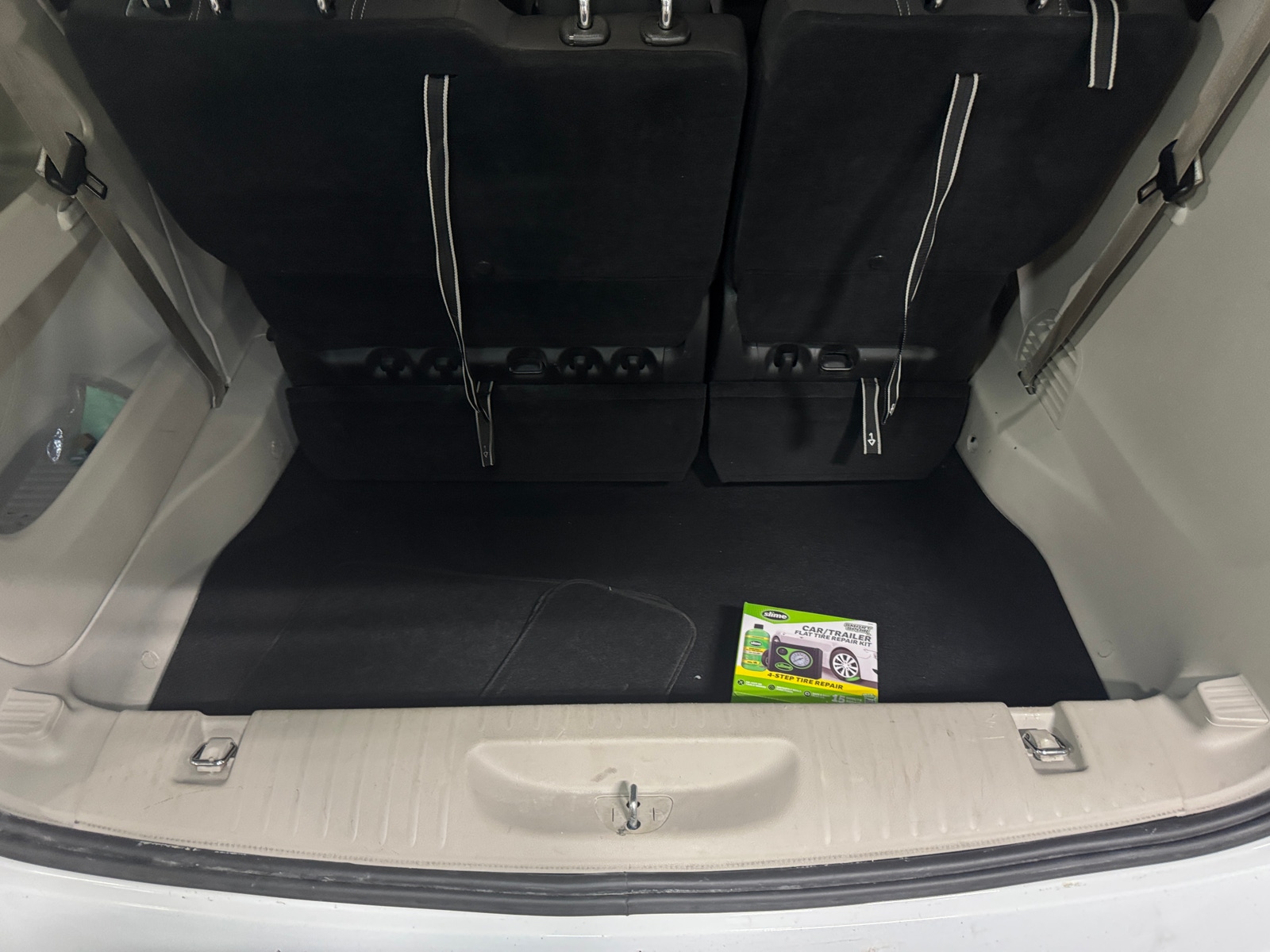 Thumbnail: 2024 Chrysler Voyager - 7