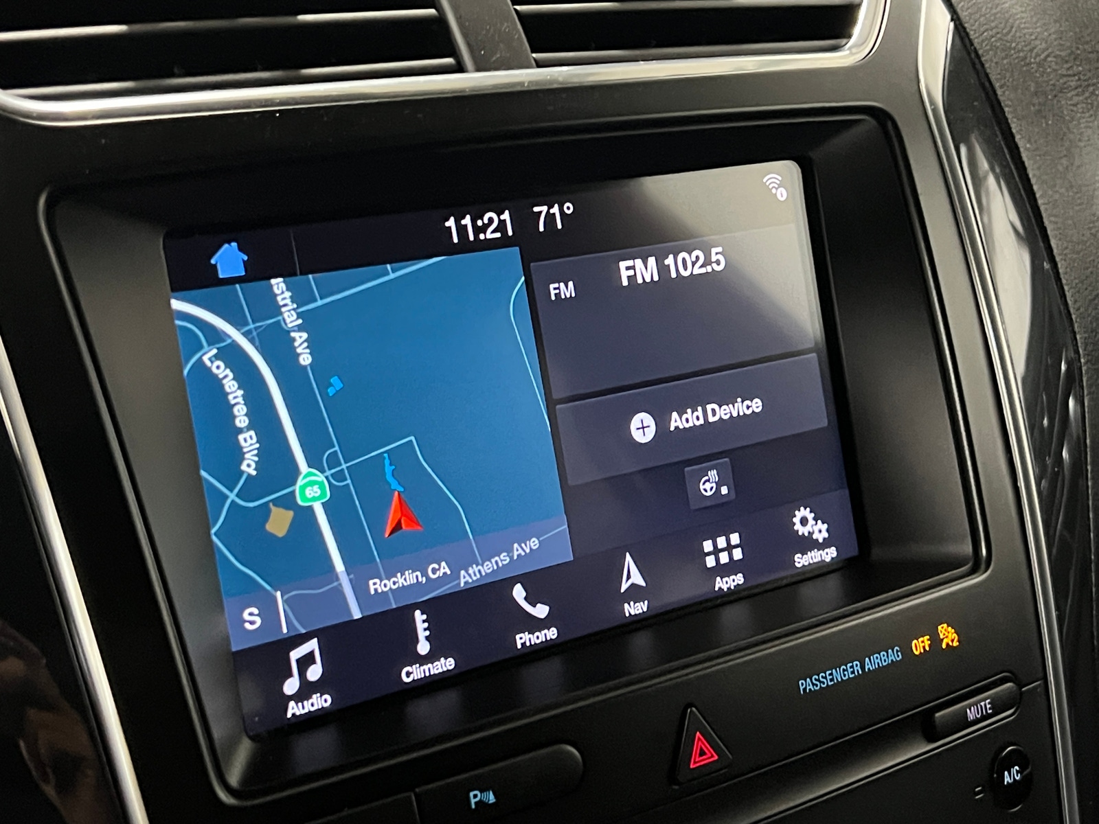 Thumbnail: 2019 Ford Explorer - 3