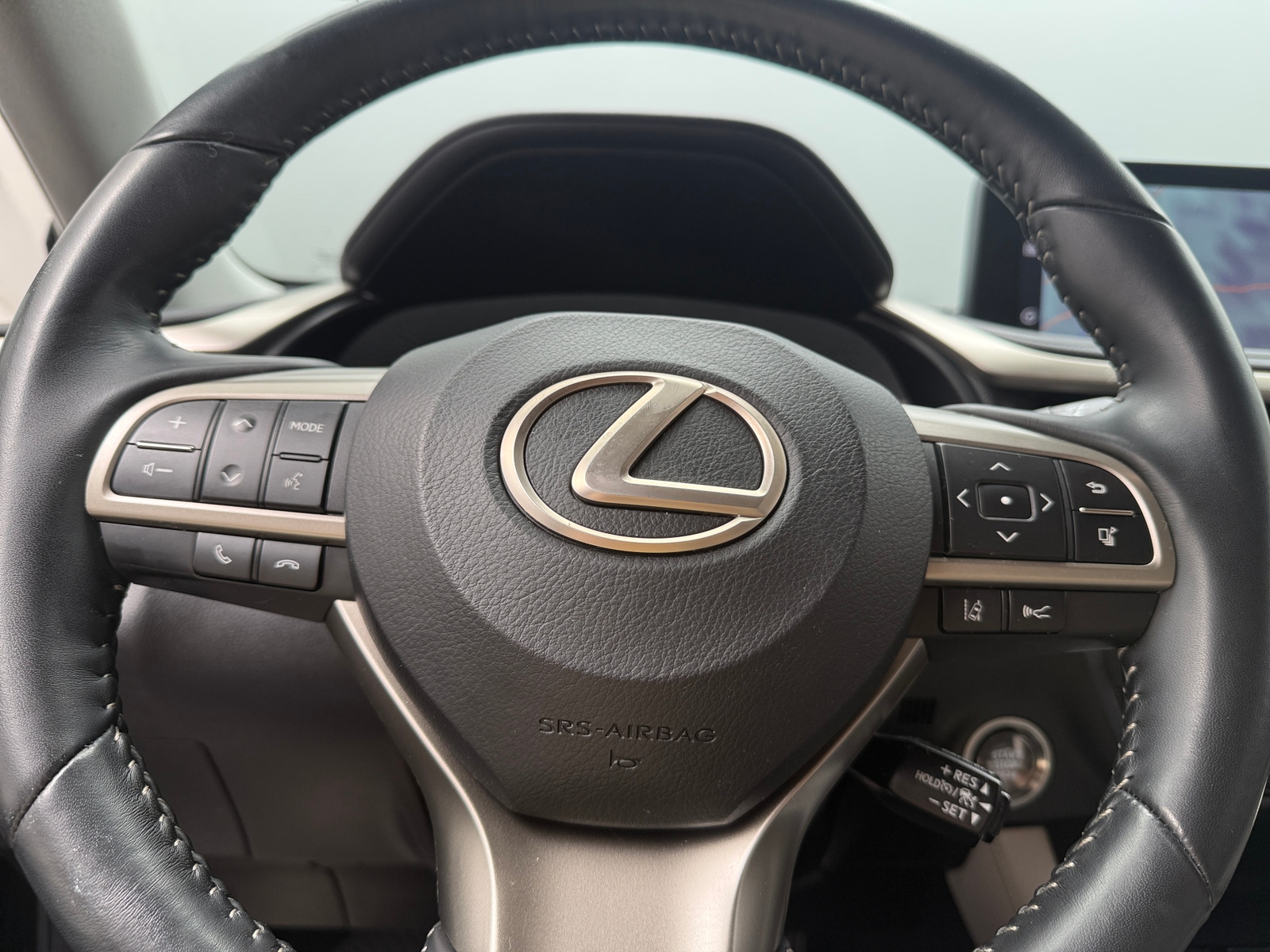 Thumbnail: 2020 Lexus RX - 4