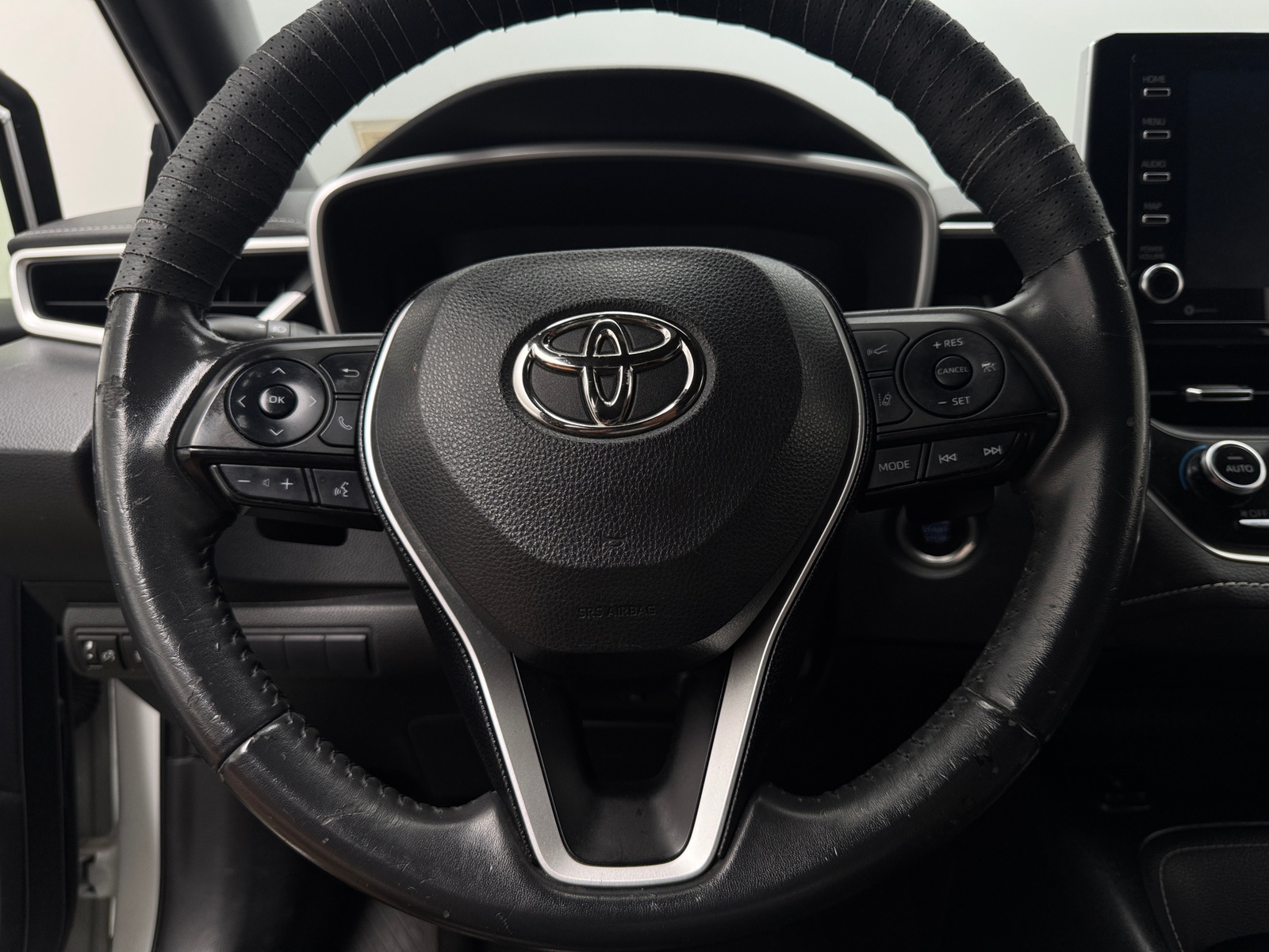 Thumbnail: 2021 Toyota Corolla - 4