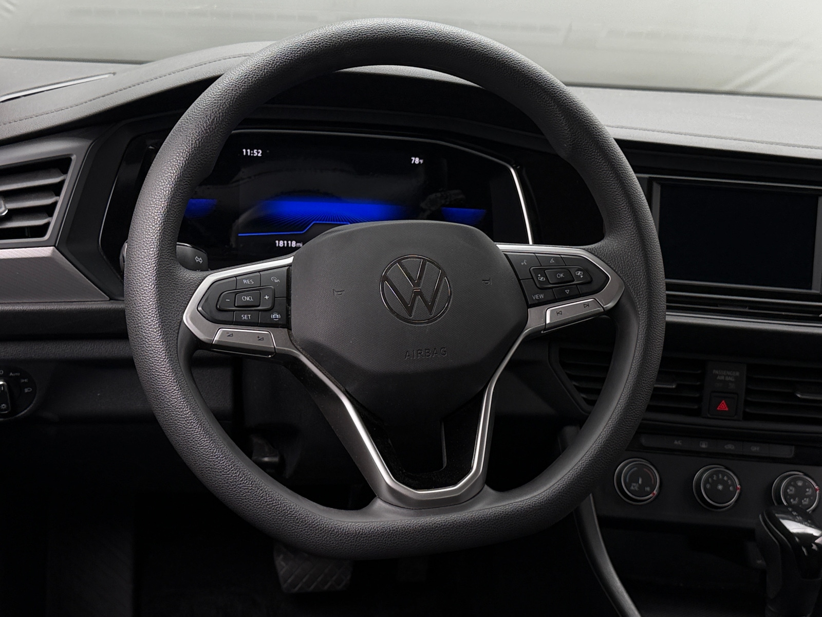 Thumbnail: 2023 Volkswagen Jetta - 5