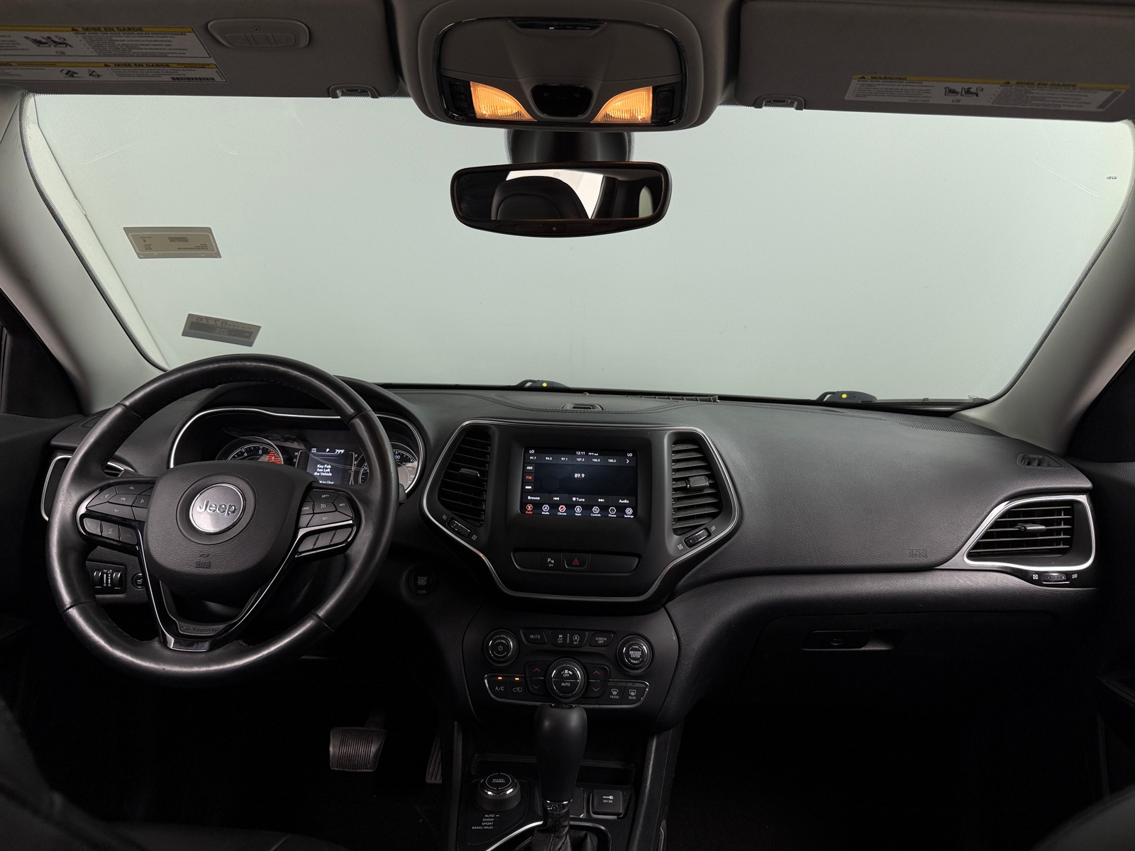 Thumbnail: 2019 Jeep Cherokee - 3