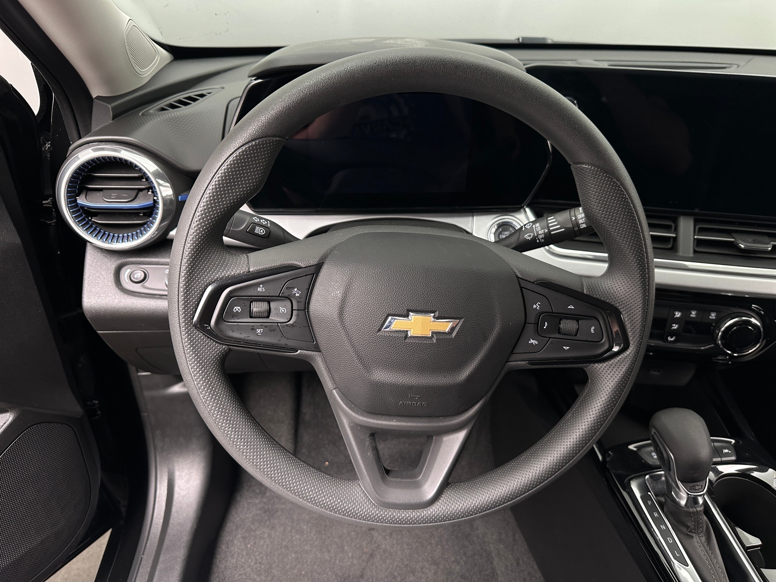 Thumbnail: 2026 Chevrolet Trax - 4