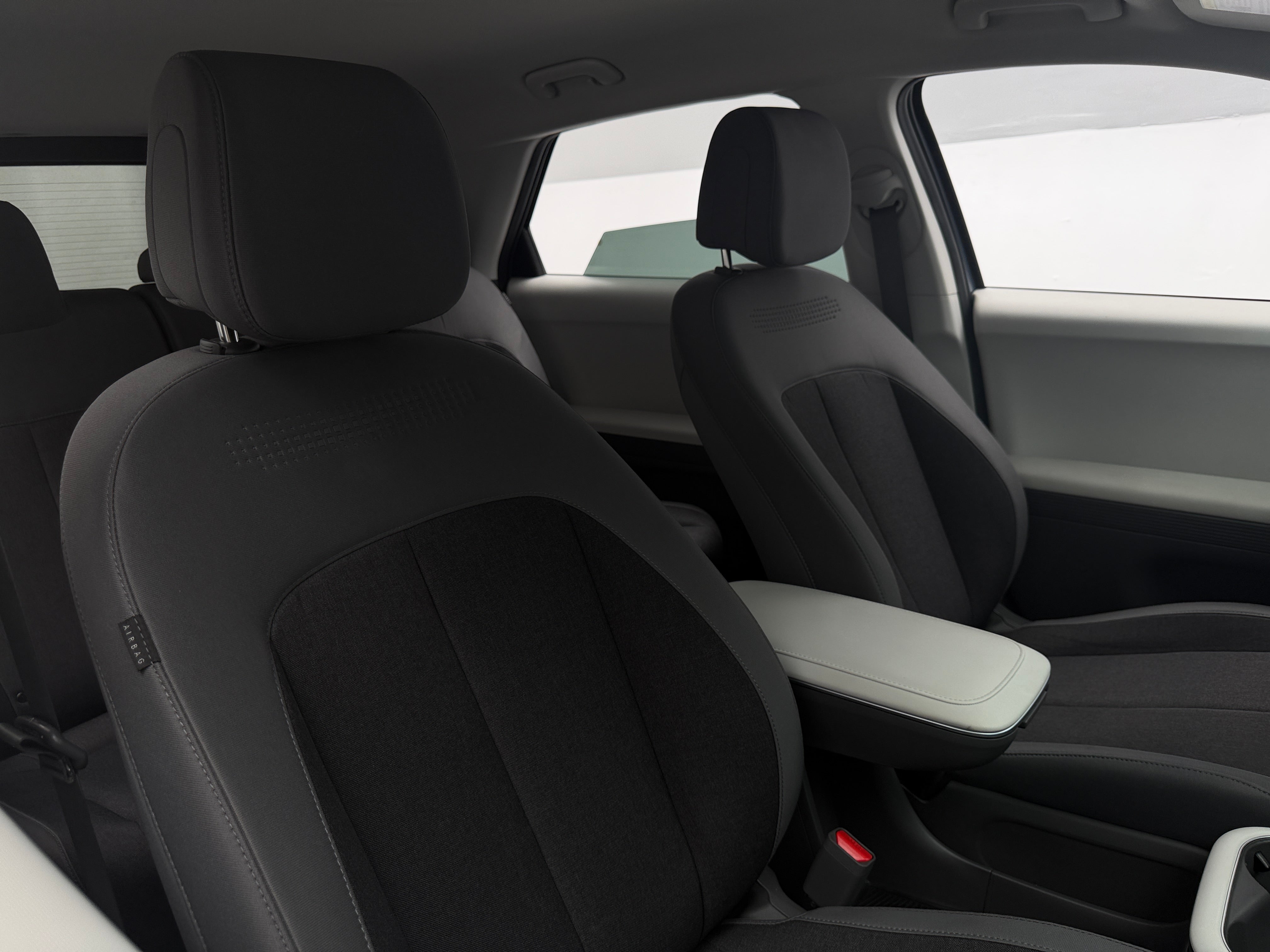 Used 2024 Hyundai IONIQ 5 SE with VIN KM8KMDDF4RU280588 for sale in Pewaukee, WI