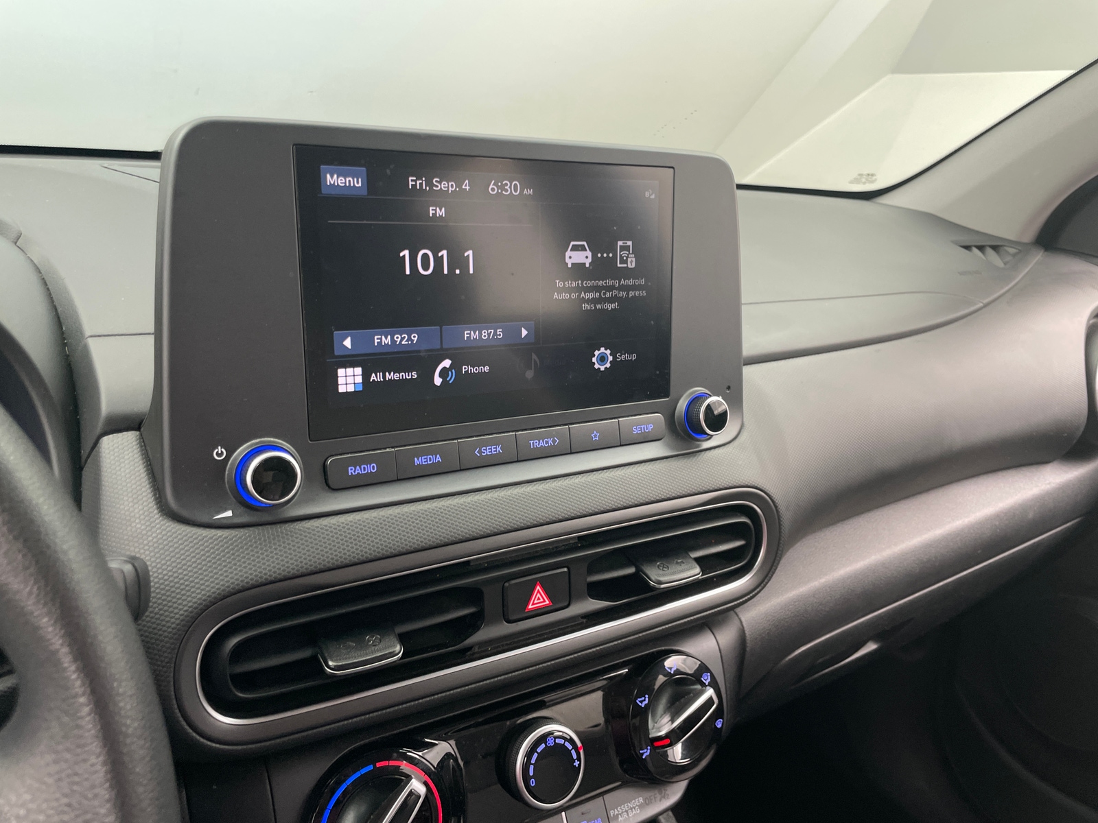 Thumbnail: 2023 Hyundai Kona - 4