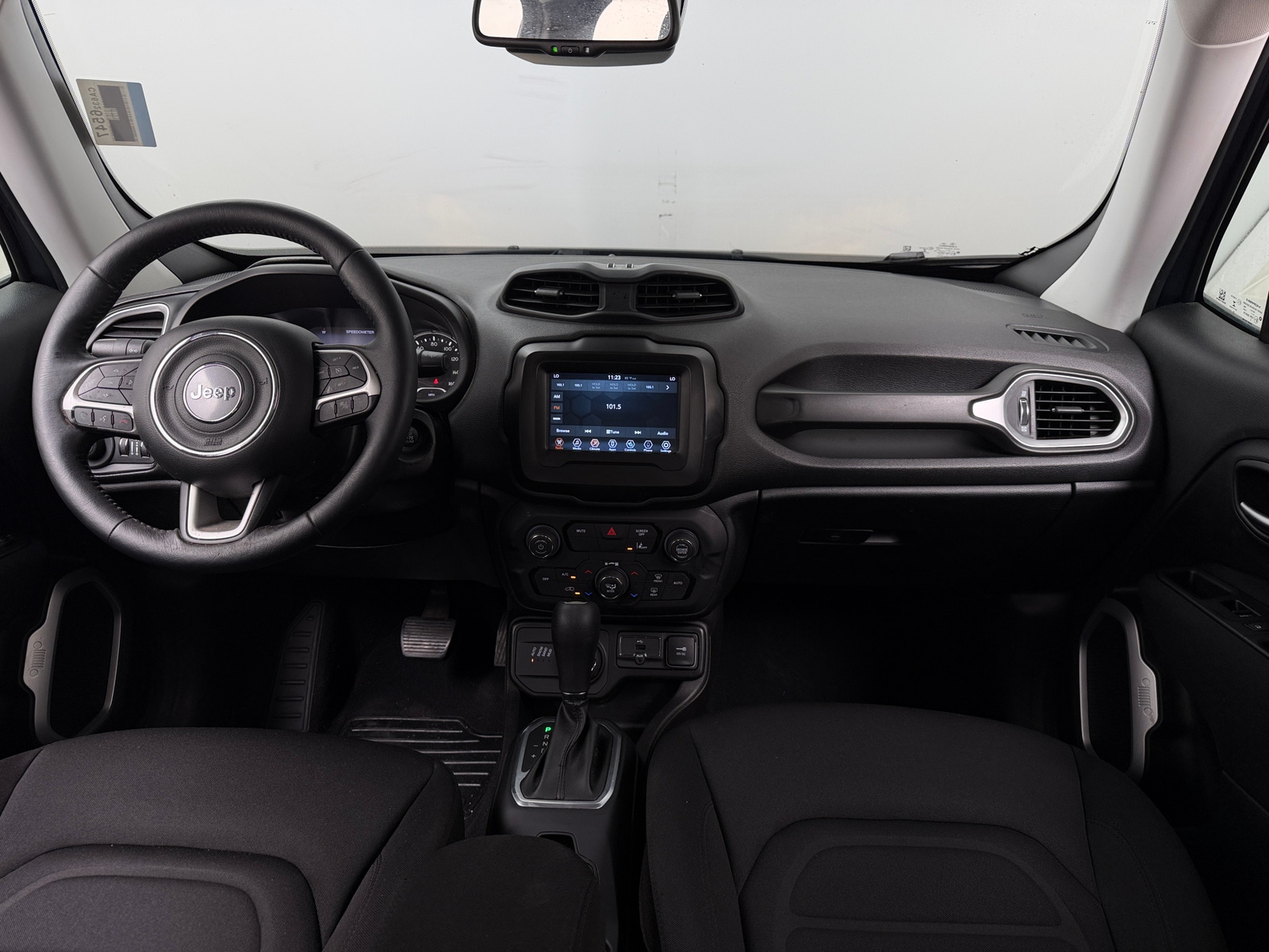 Thumbnail: 2021 Jeep Renegade - 3