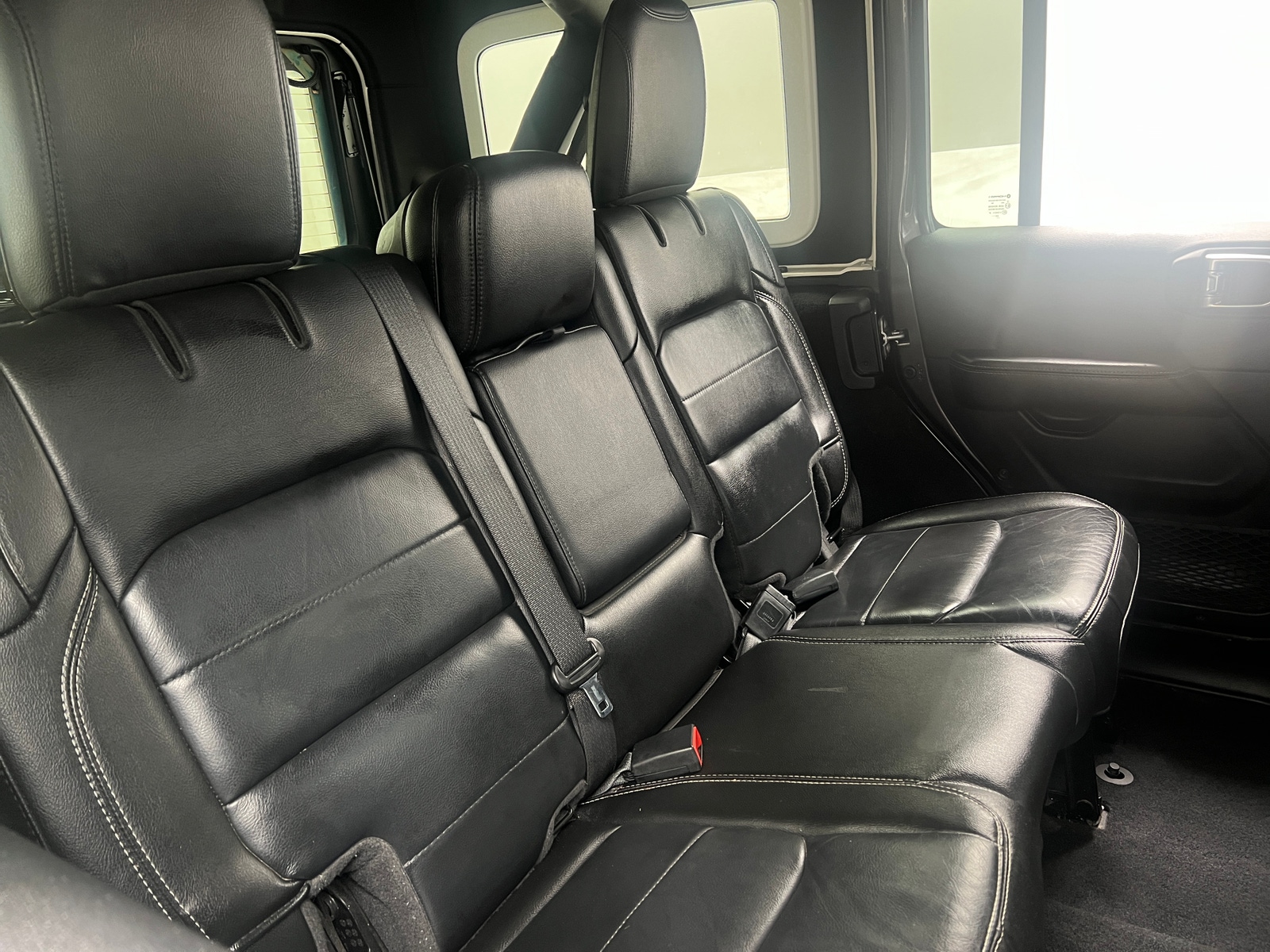 Thumbnail: 2021 Jeep Wrangler - 5