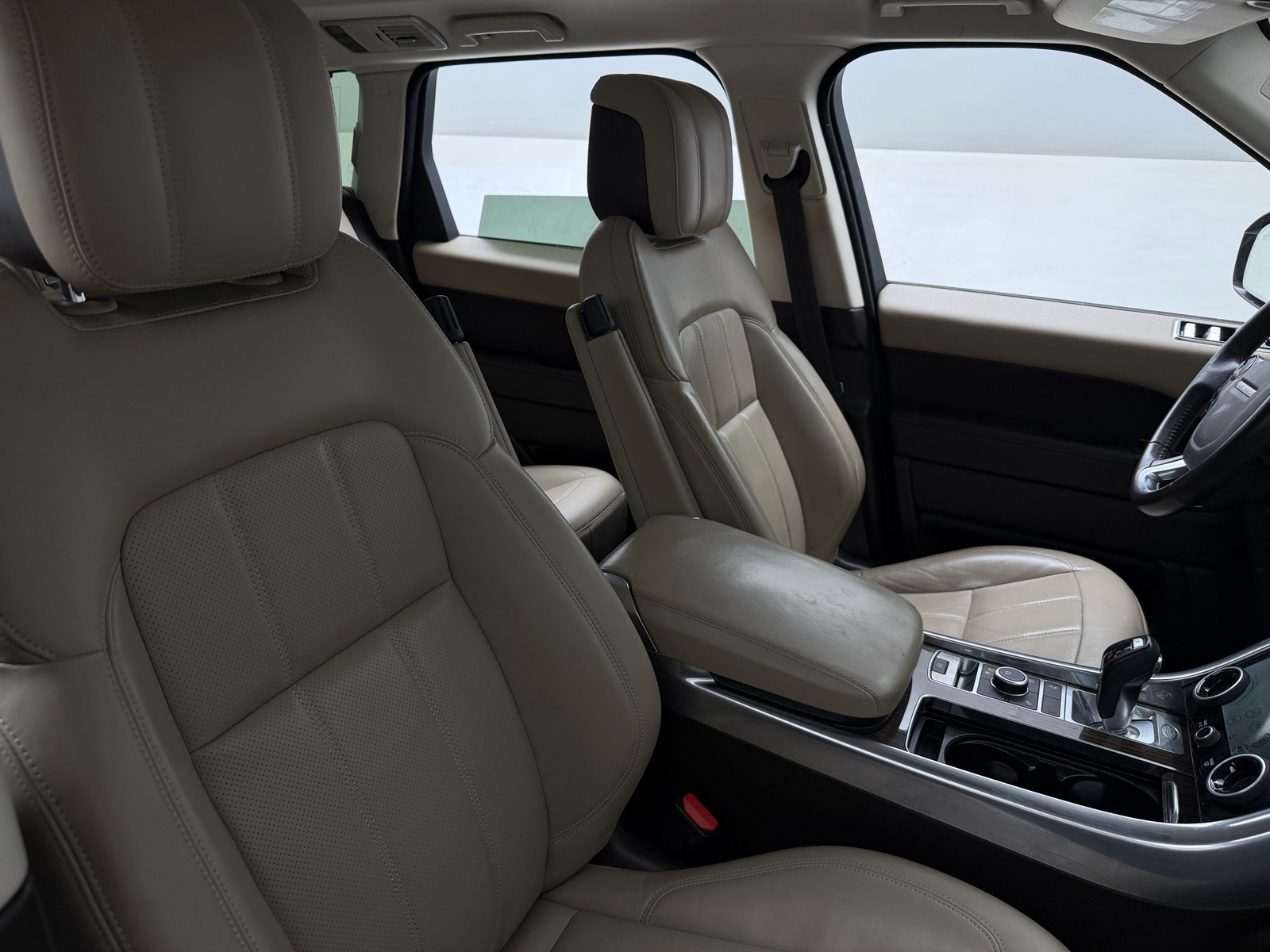 Thumbnail: 2019 Land Rover Range Rover Sport - 2