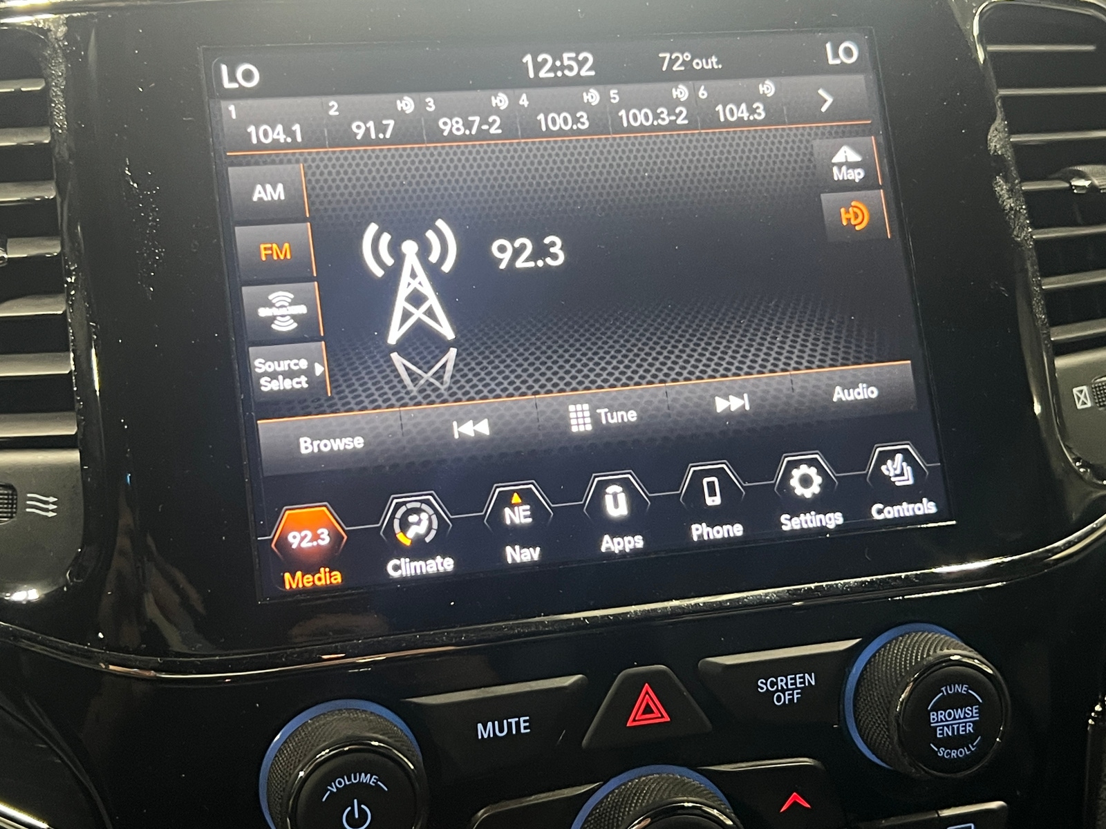 Thumbnail: 2021 Jeep Grand Cherokee - 3