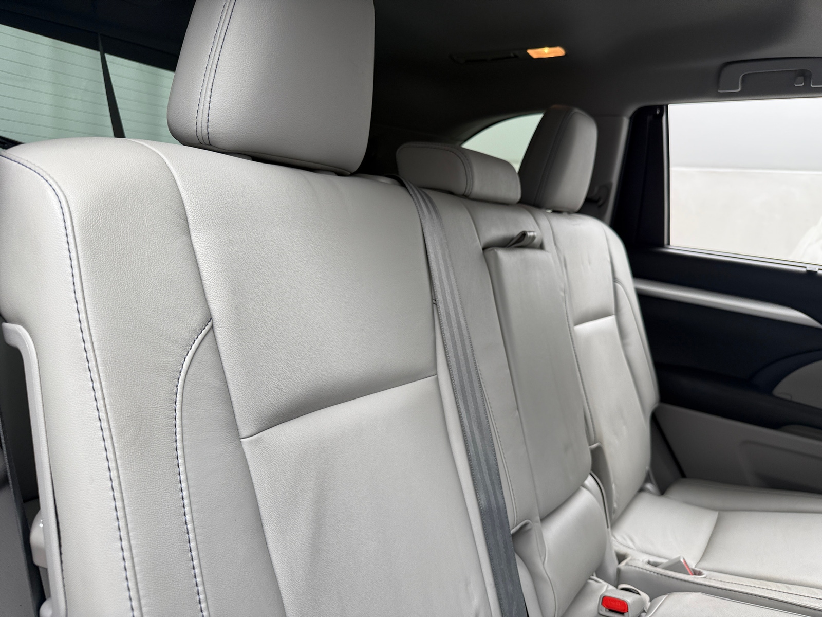 Thumbnail: 2015 Toyota Highlander - 6