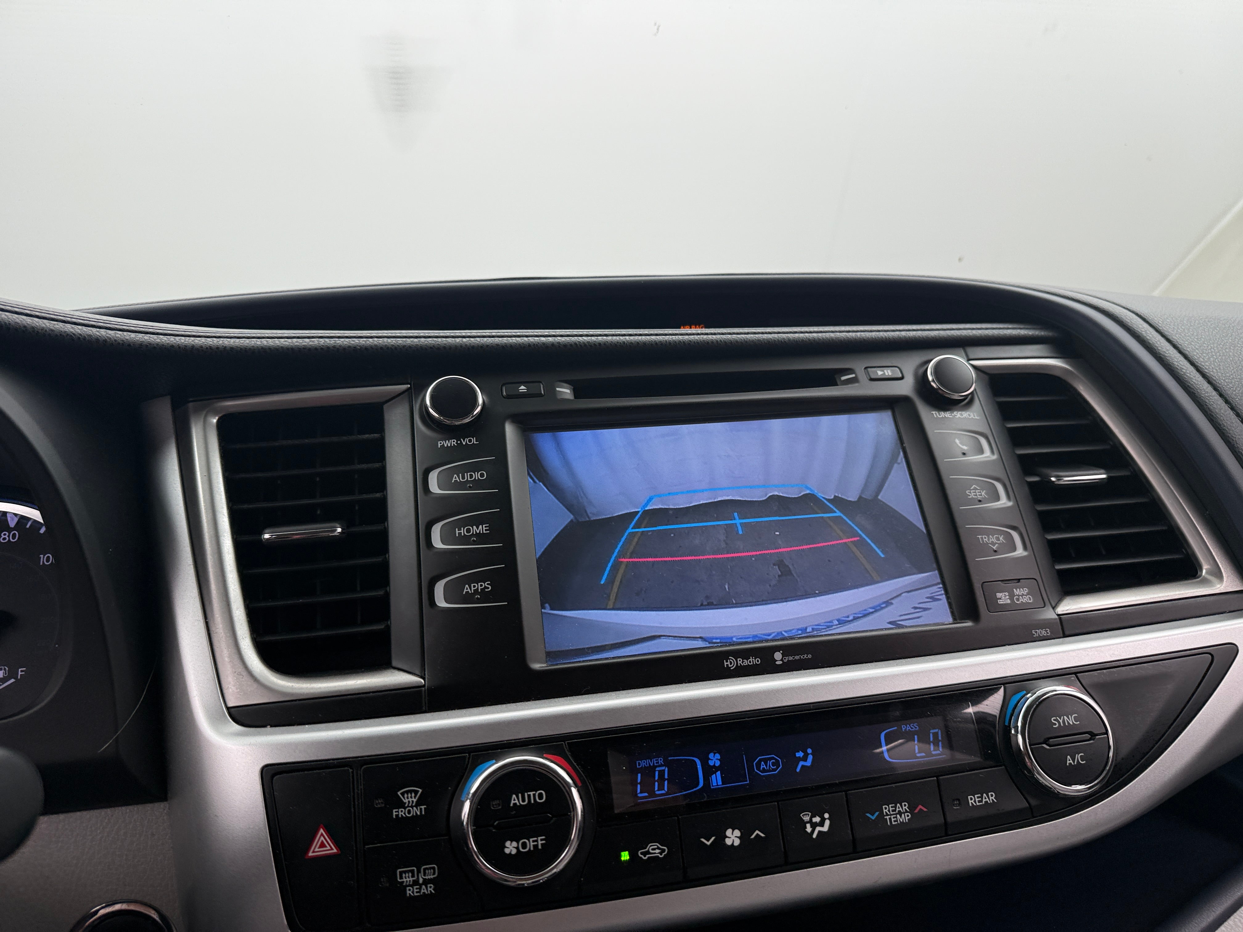 2015 Toyota Highlander XLE - Photo 15