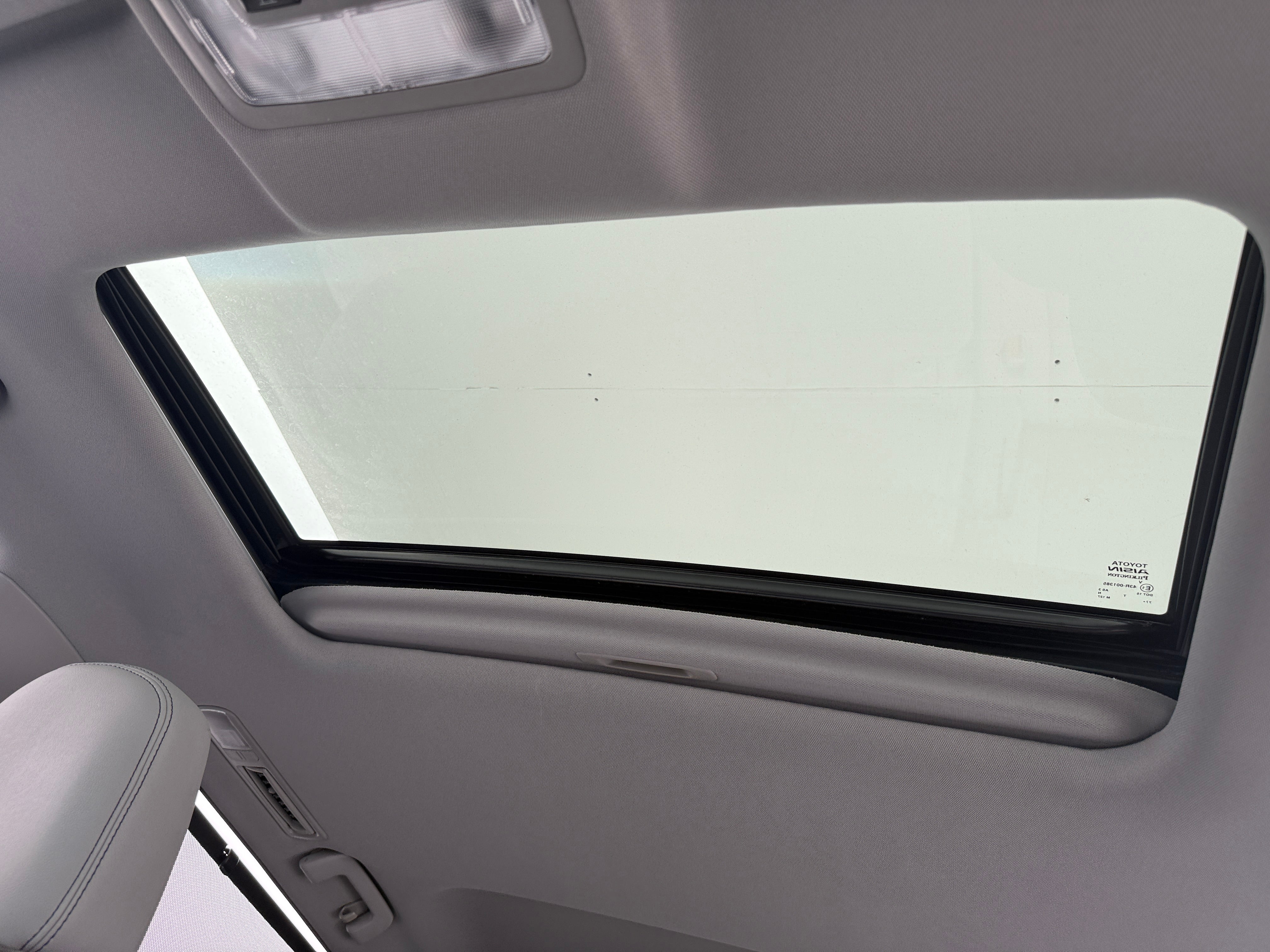 2015 Toyota Highlander XLE - Photo 16