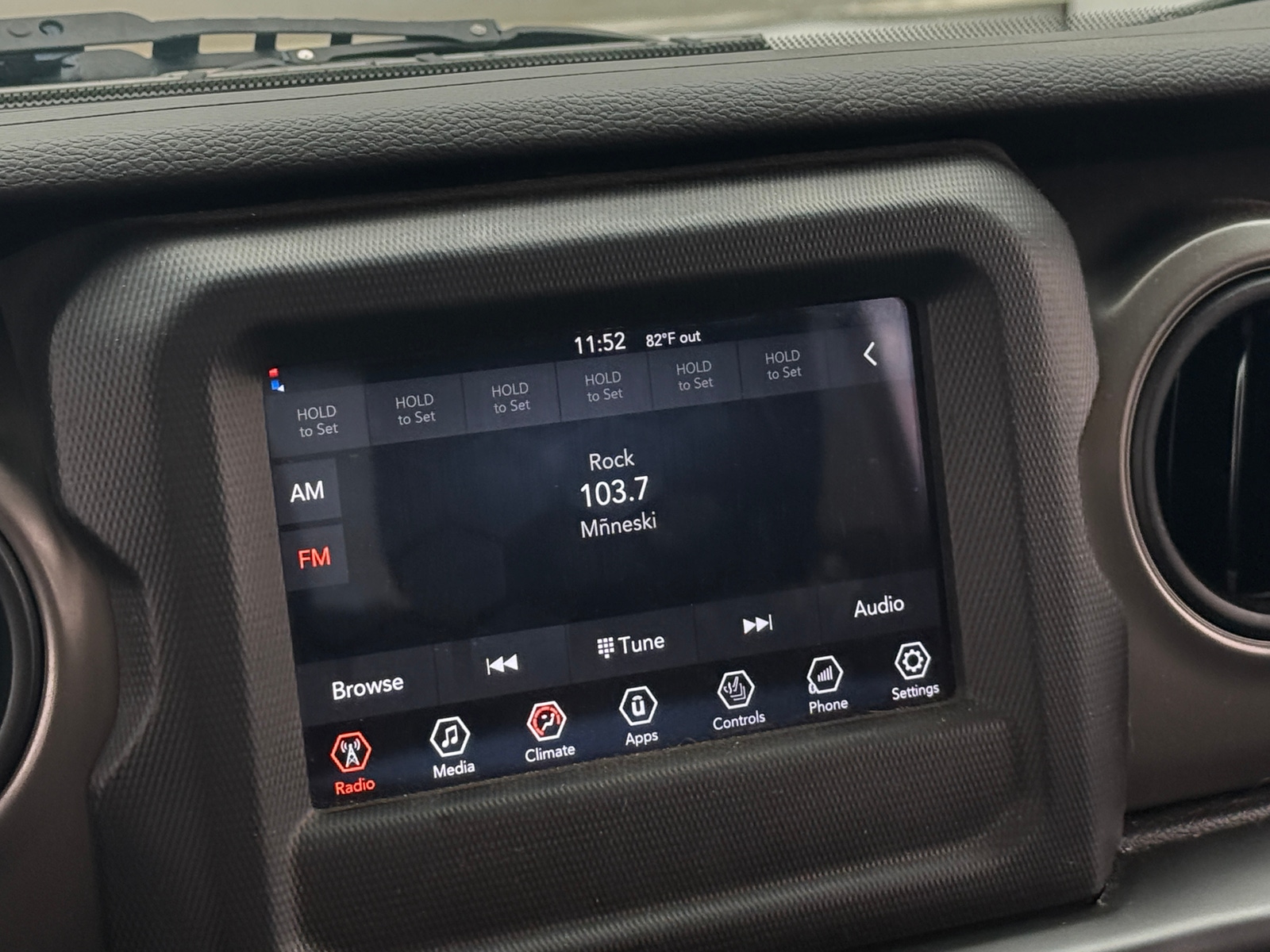 Thumbnail: 2022 Jeep Gladiator - 4
